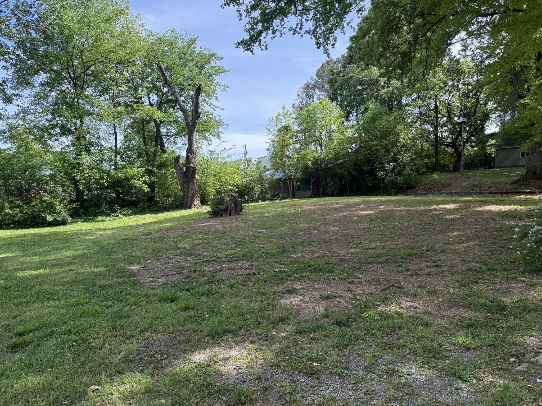 2200 Dalton Pike, Se Property Photo 1