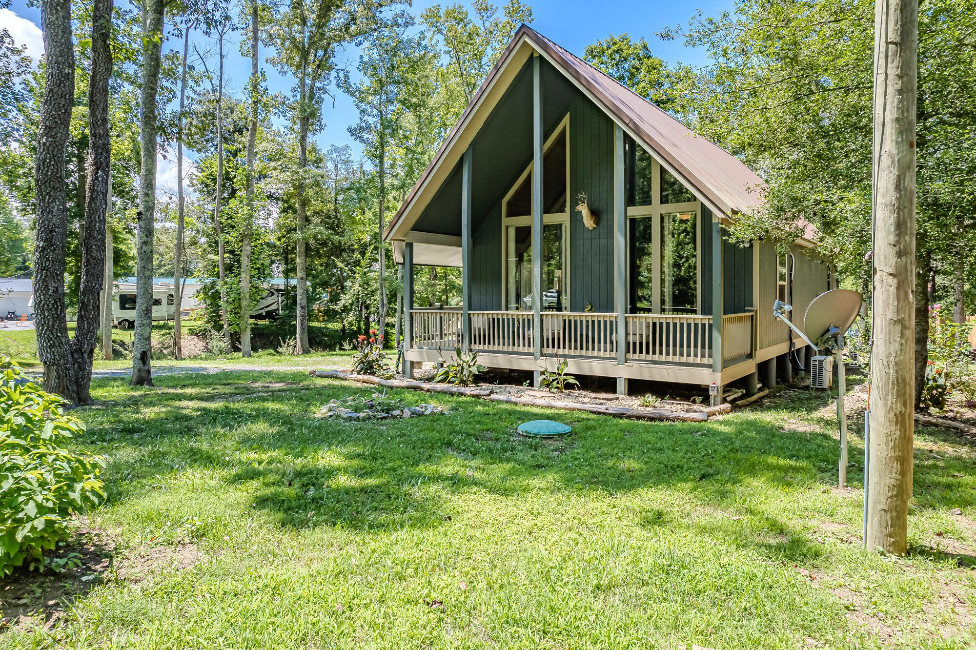6725 State Highway 304 Property Photo 1