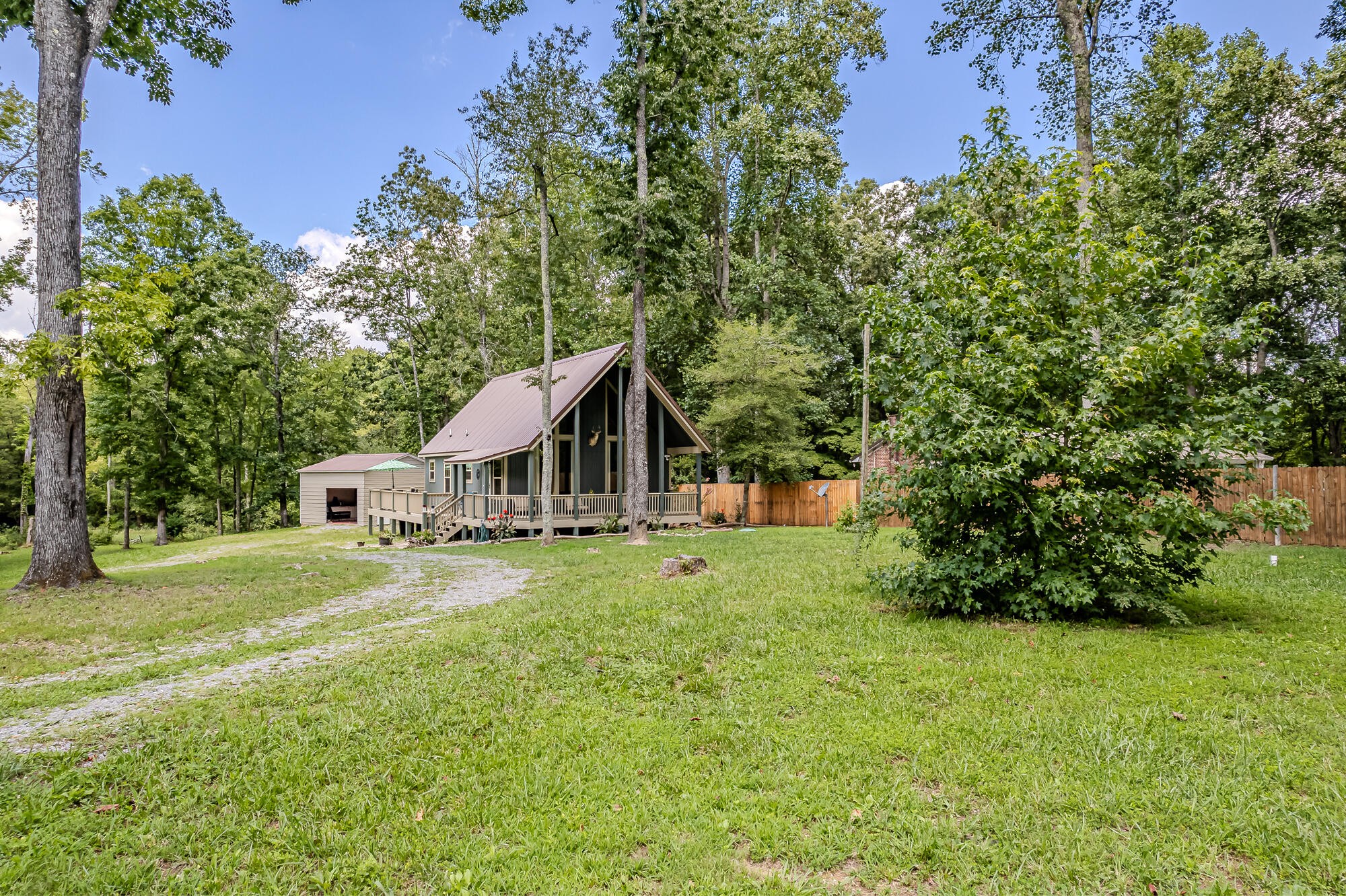 6725 State Highway 304 Property Photo 2