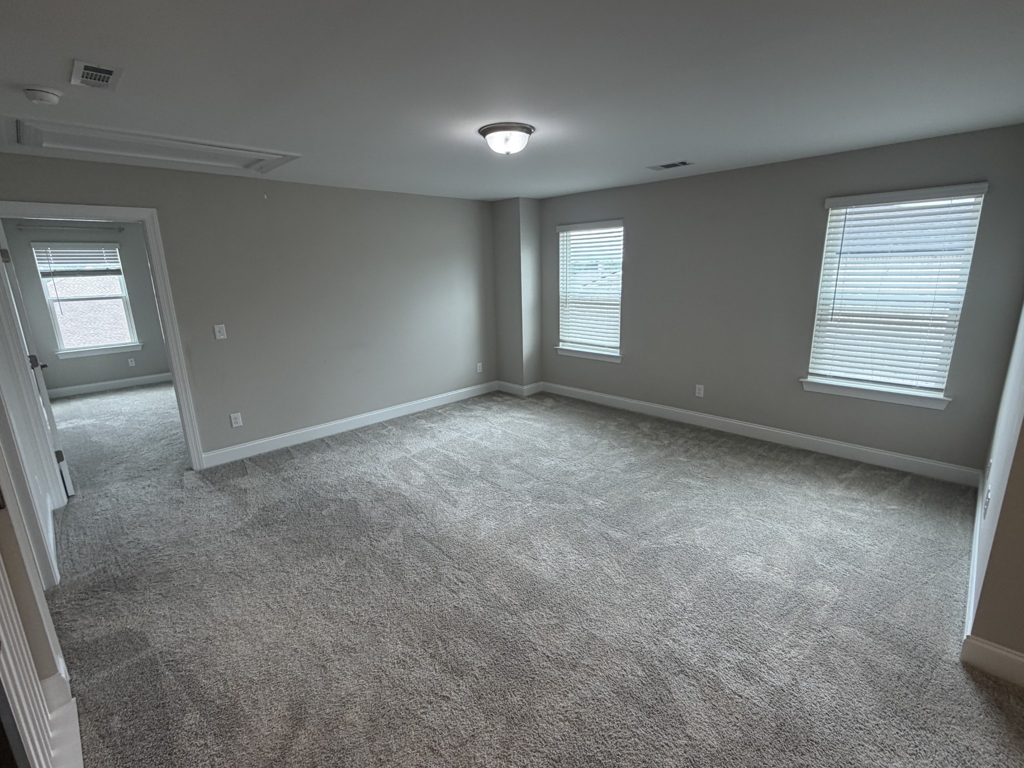 694 Castle Rd Property Photo 9