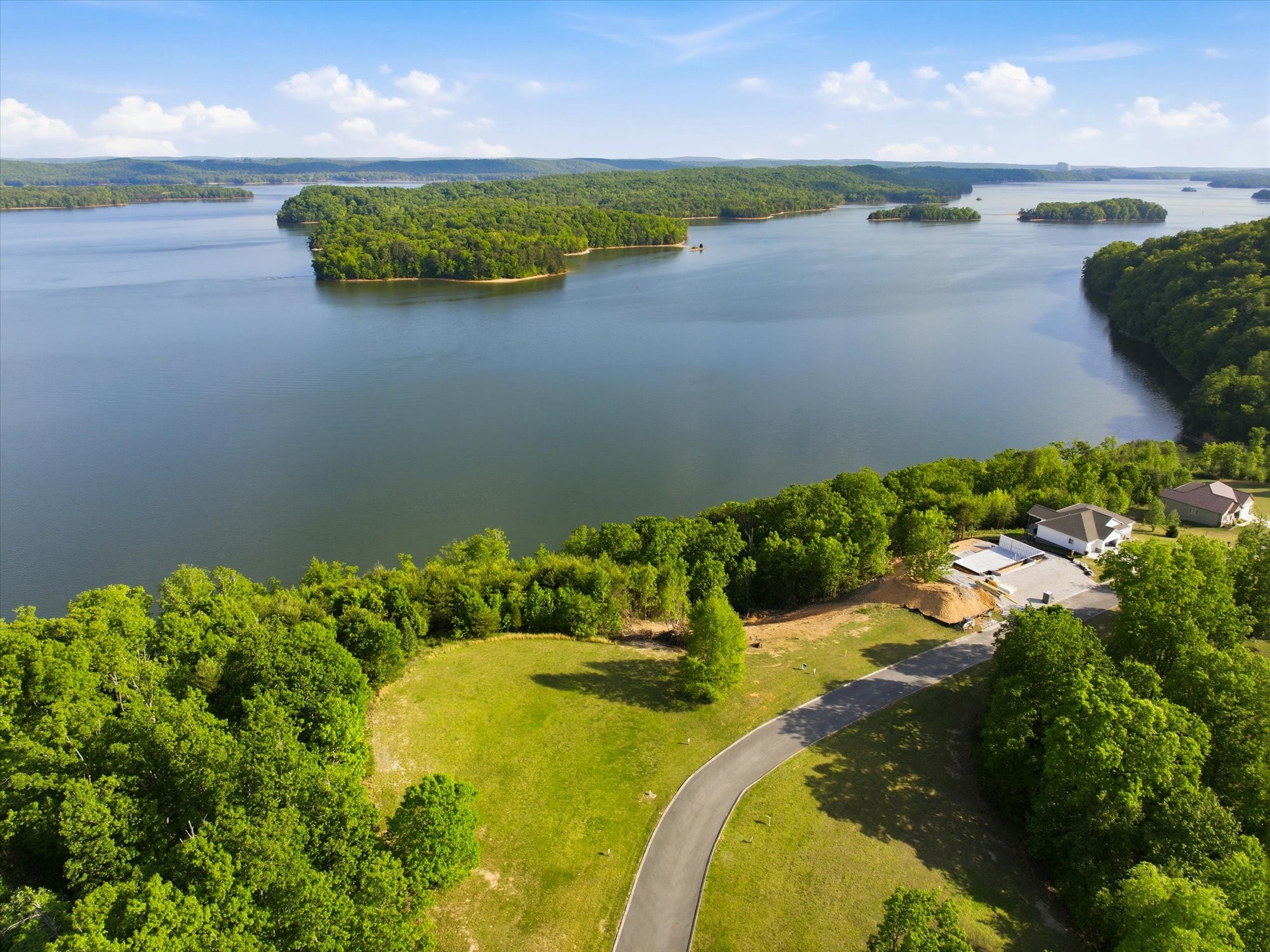 240 River Run Trail Property Photo 1