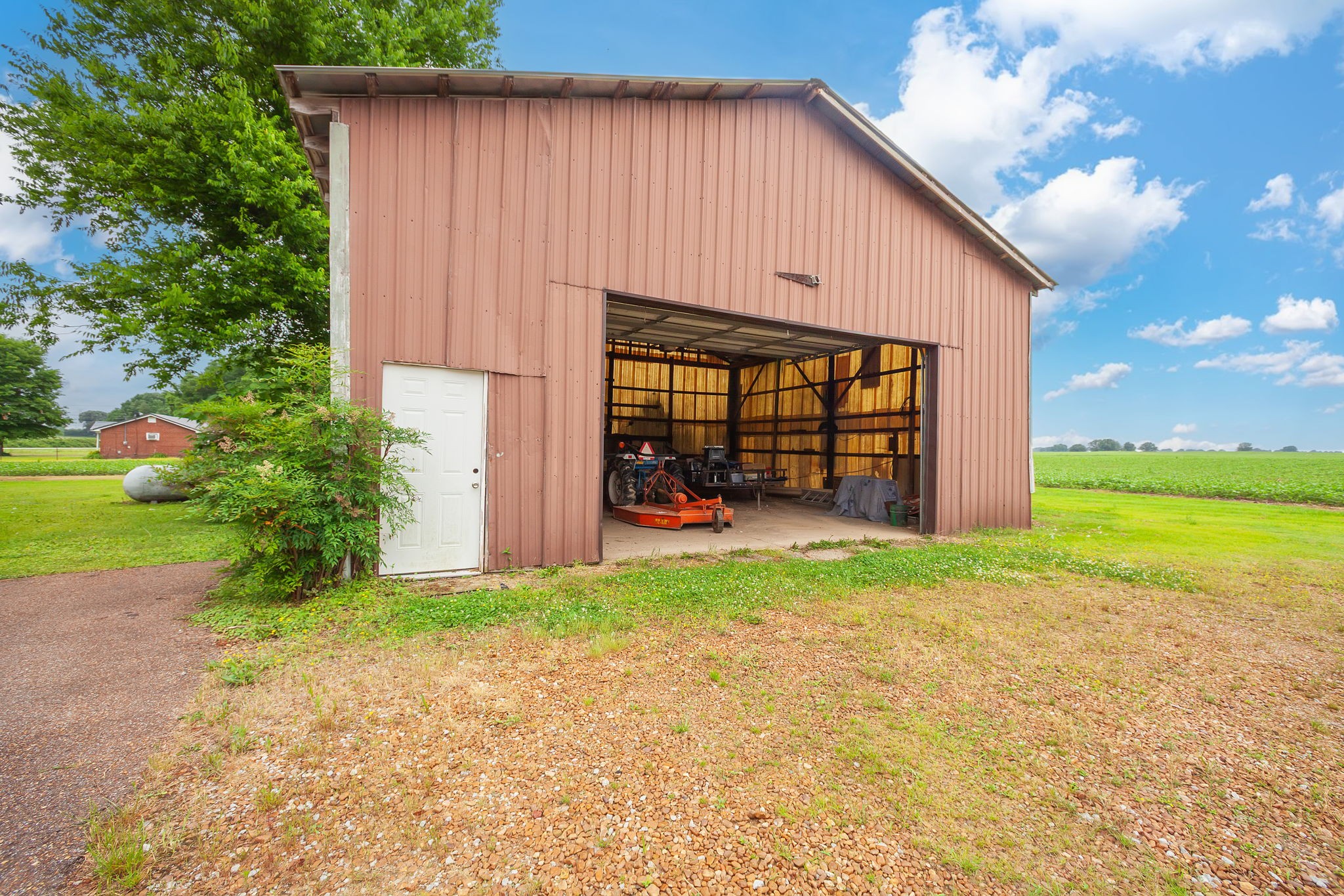 1921 Nance Rd Property Photo 6