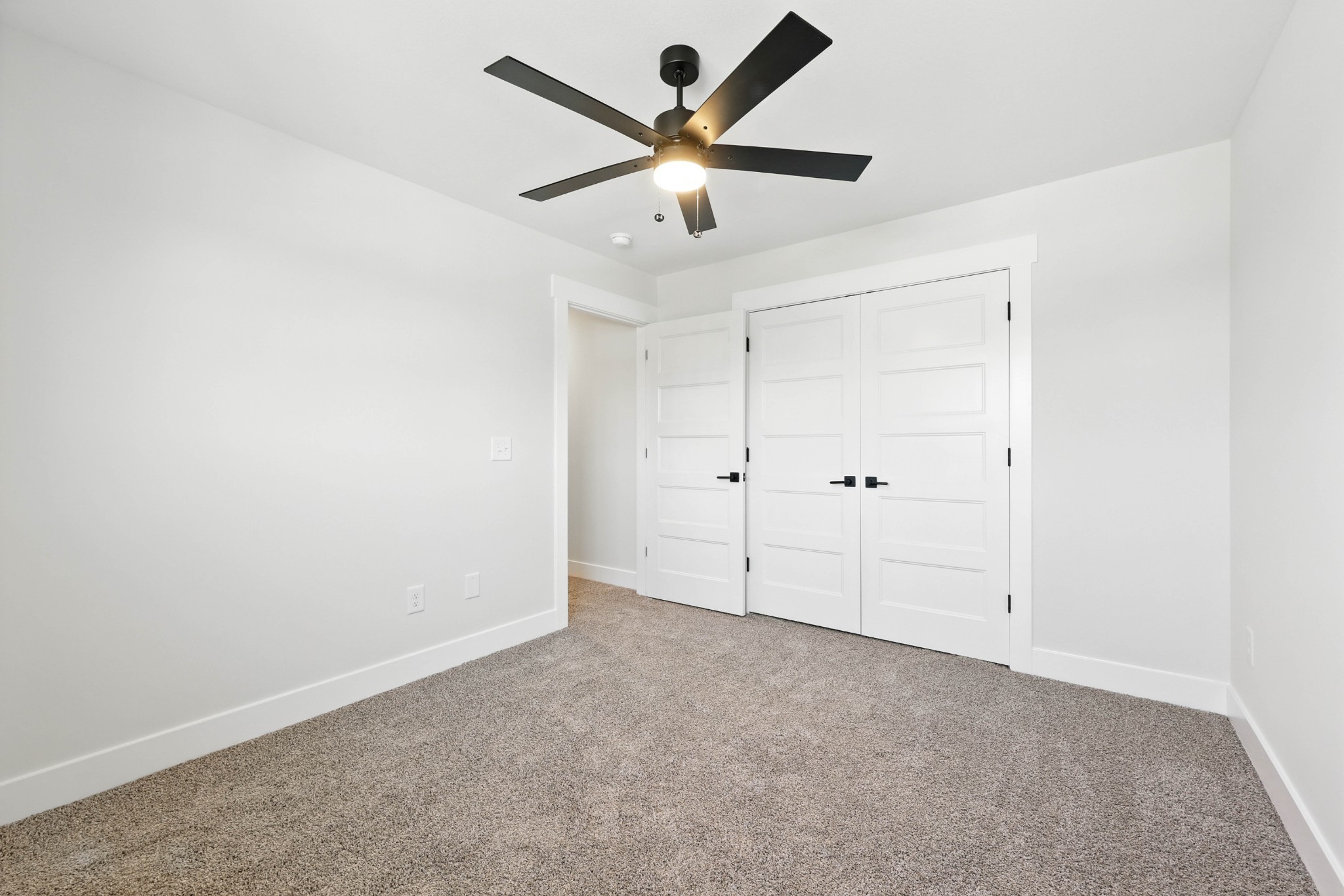 618 Woodrush Dr Property Photo 24