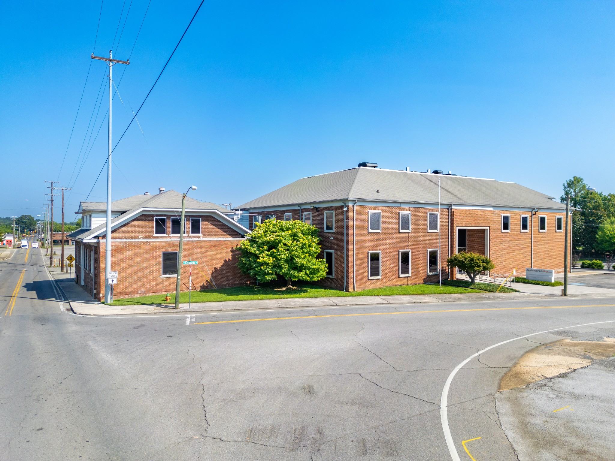 240 Edwards St, Se Property Photo 6