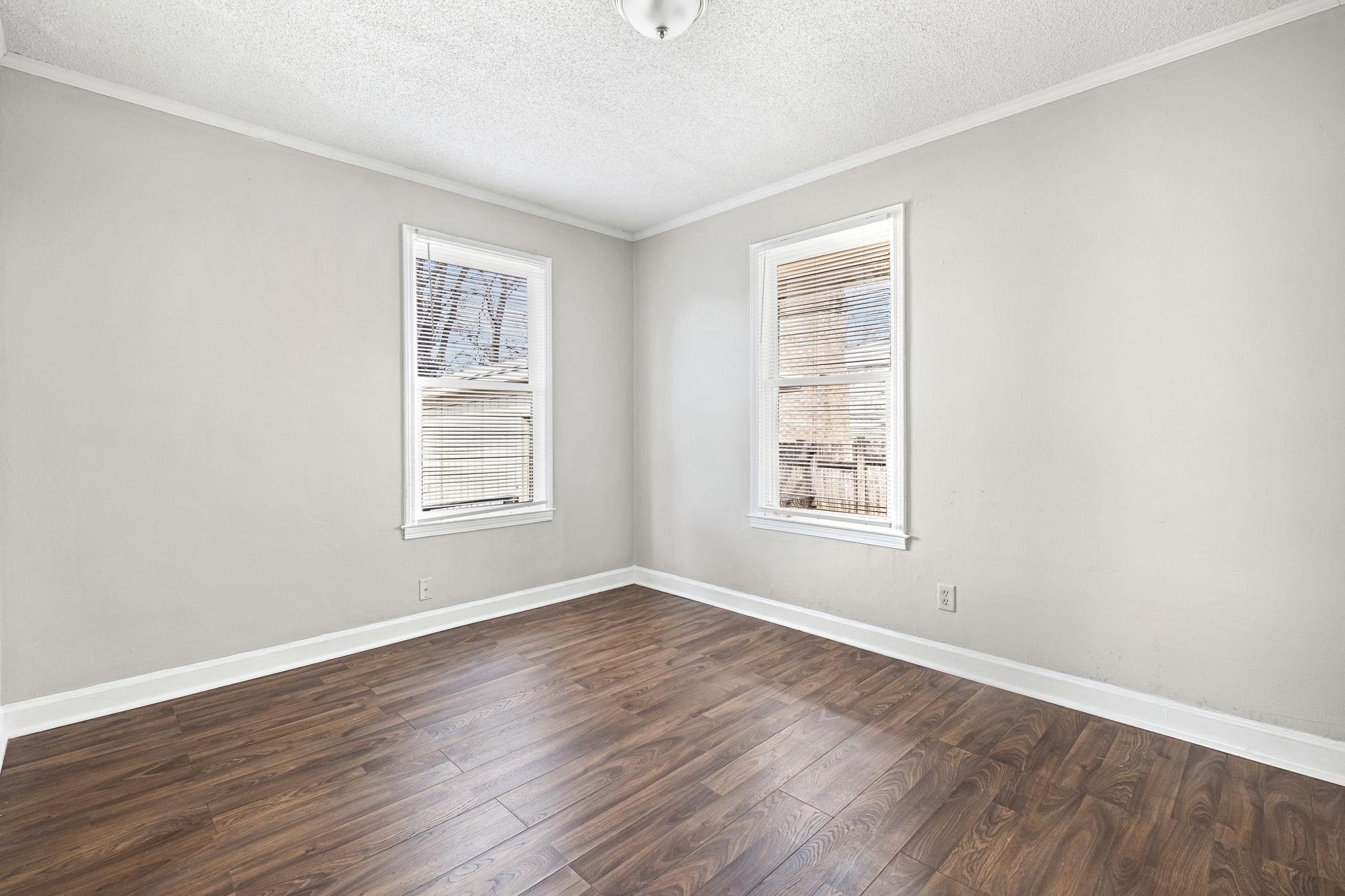 1201 Leawood St Property Photo 14