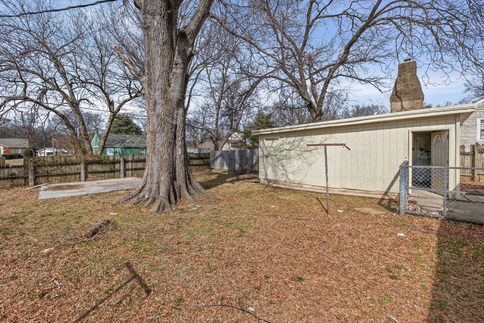 1201 Leawood St Property Photo 17