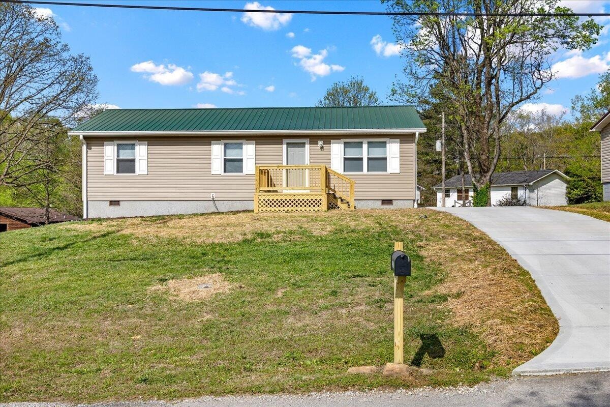 400 N Iowa Avenue Property Photo 23