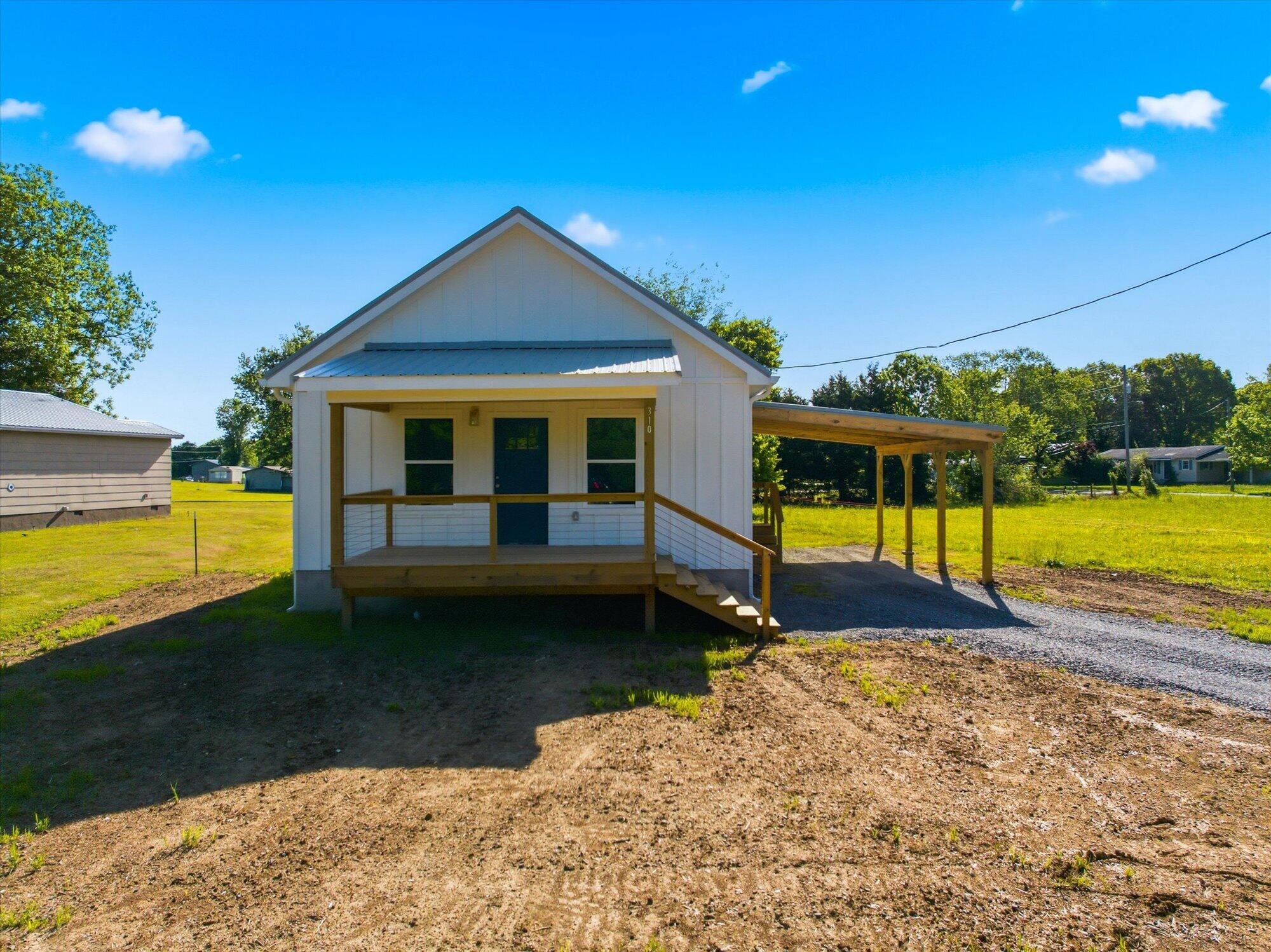 310 Manilla Road Property Photo 1