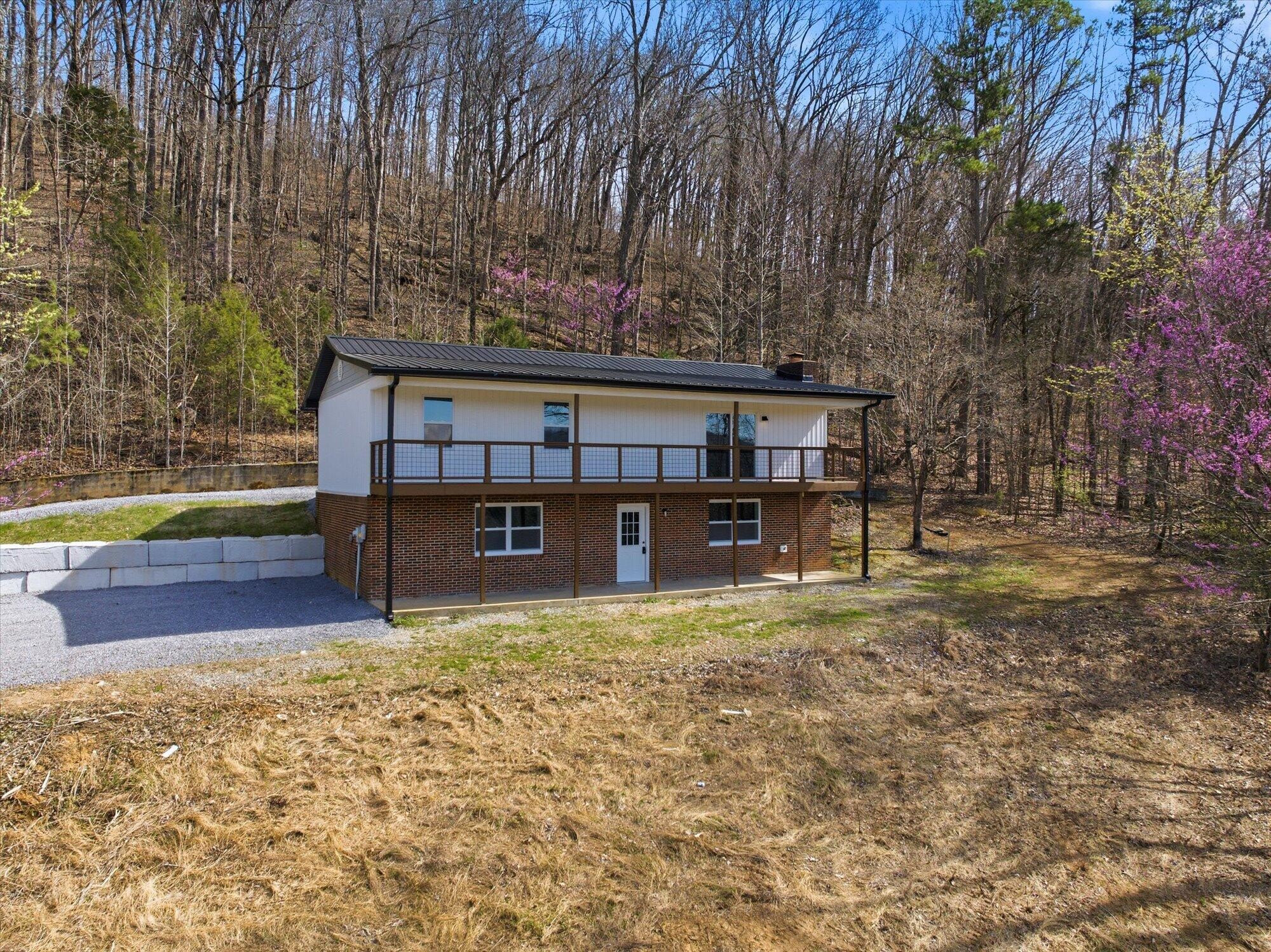 141 County Road 112 Property Photo 1
