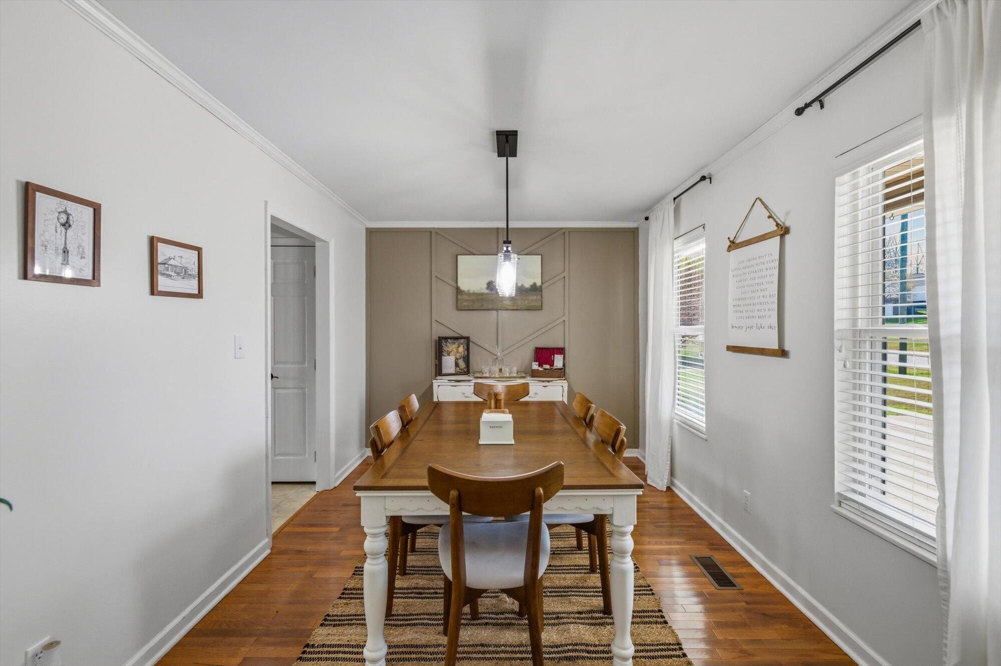 2727 Kenwood Drive Property Photo 8