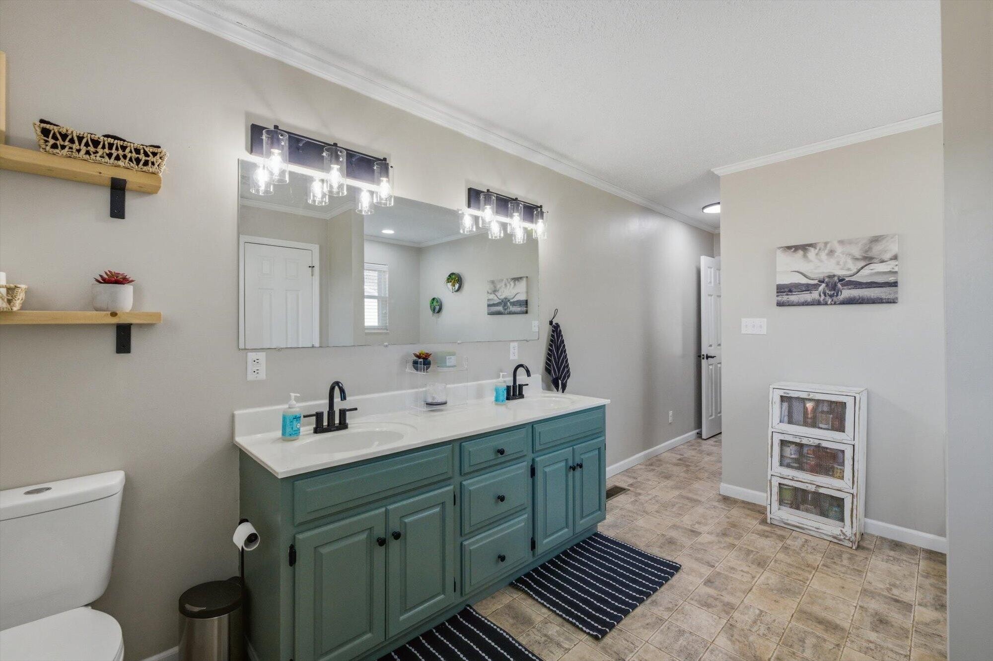 2727 Kenwood Drive Property Photo 26