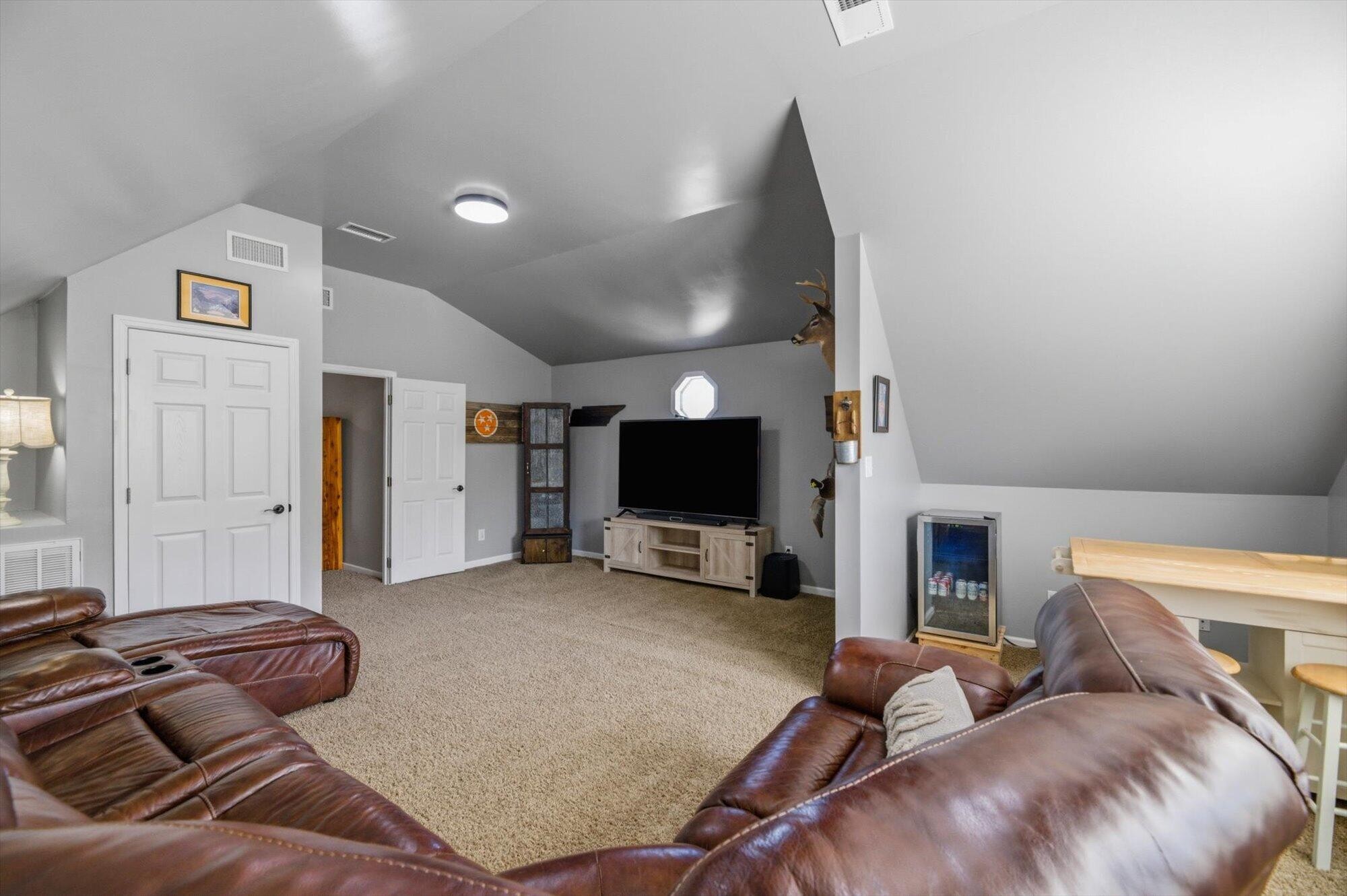 2727 Kenwood Drive Property Photo 35