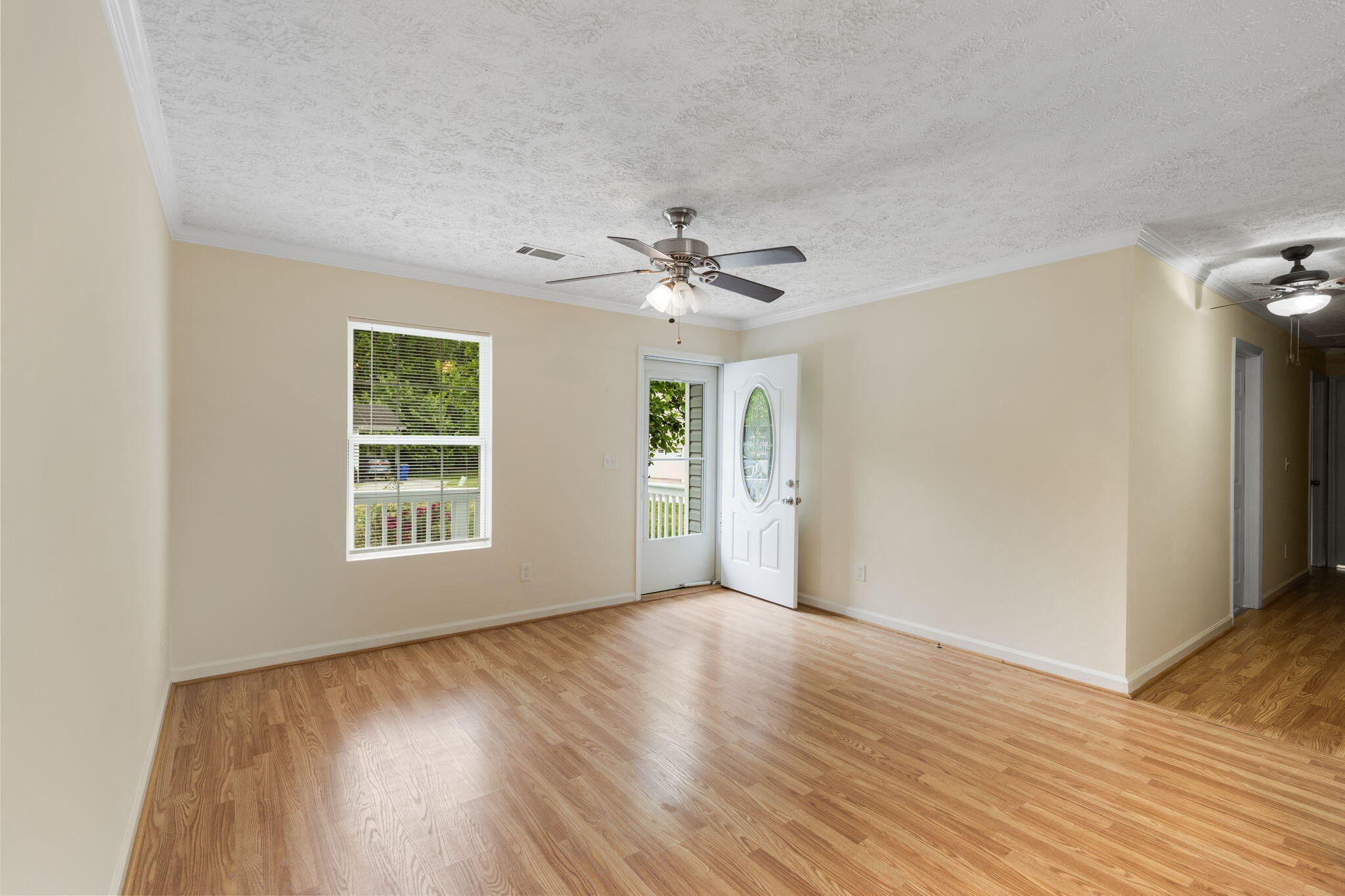 1541 Oak Tree Lane, Se Property Photo 7