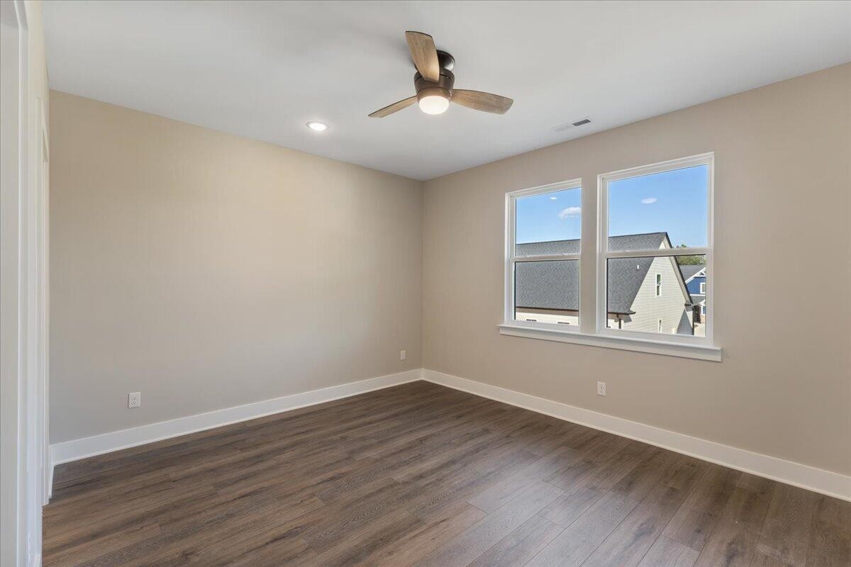 5220 Norah Place, Nw Property Photo 17