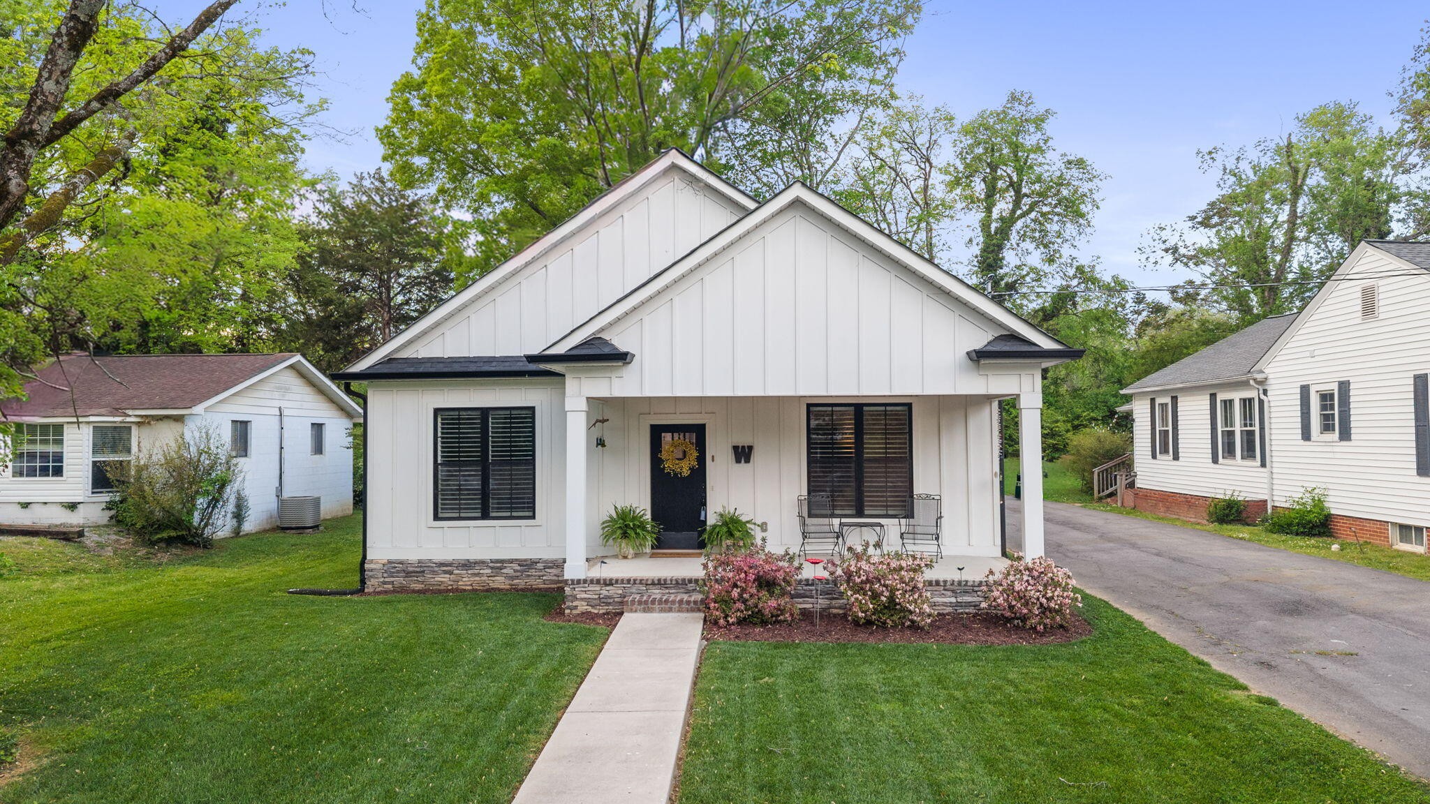 2111 Parker Street, NE