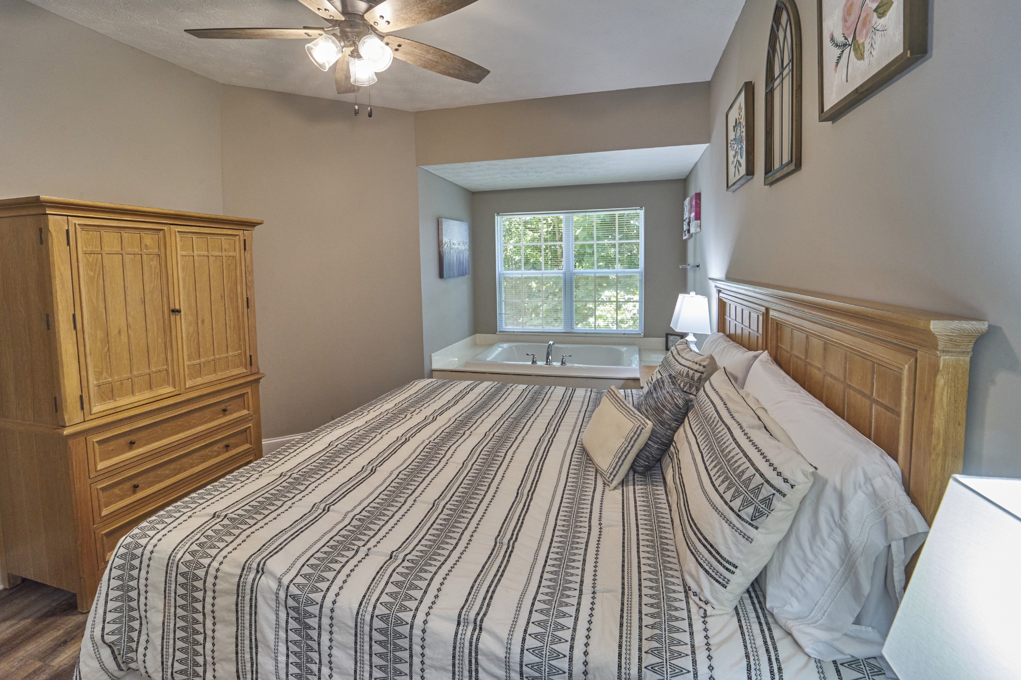 818 Golf View Blvd Property Photo 5