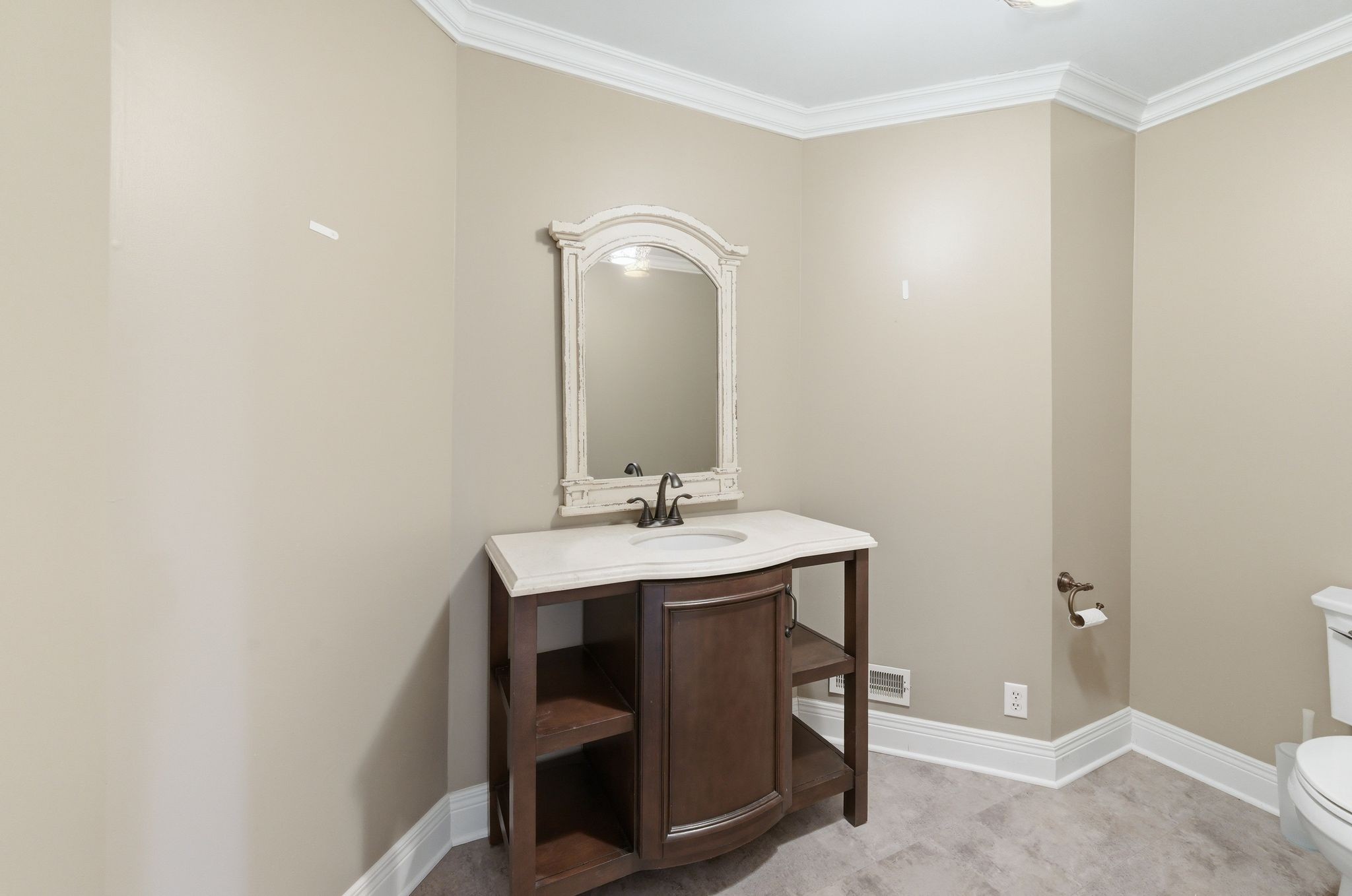 710 Ashley Run Property Photo 33