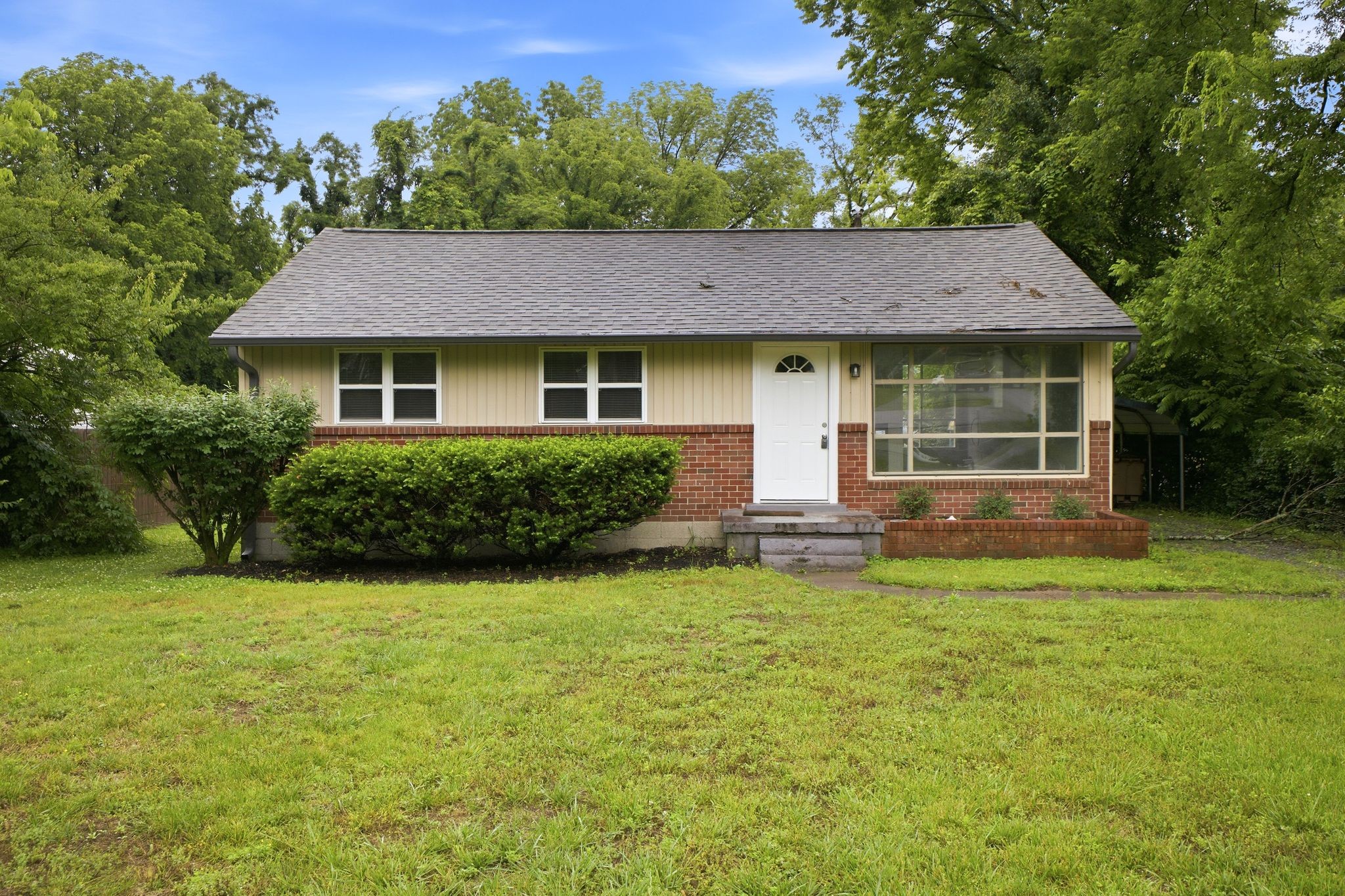 902 Virginia Ave Property Photo 1