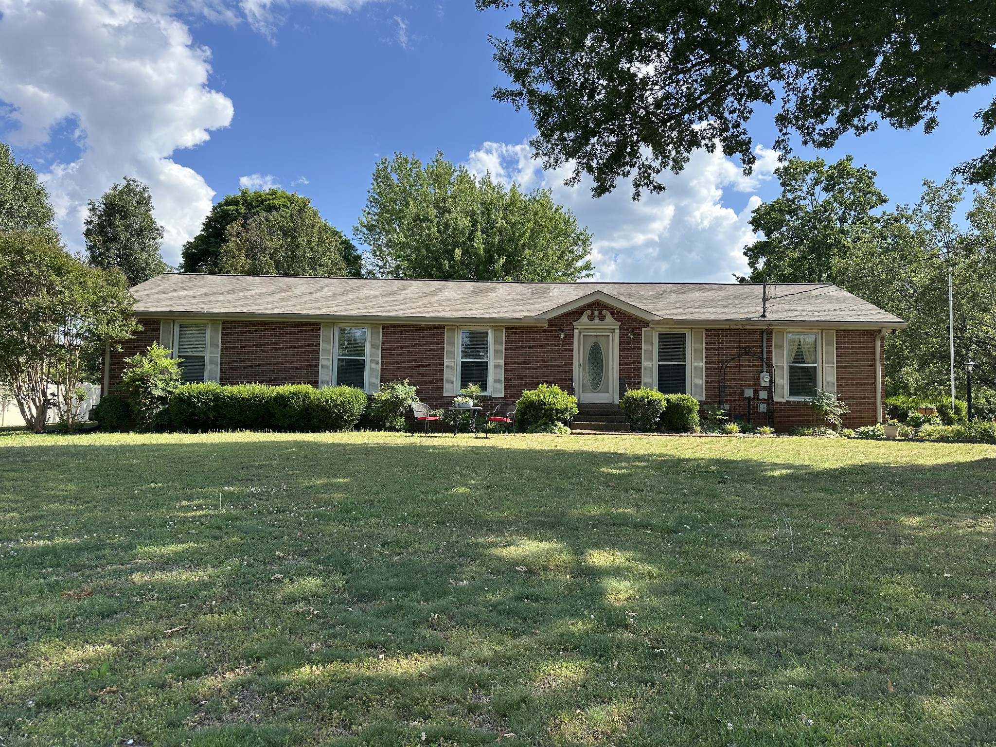 1608 Lilac Dr