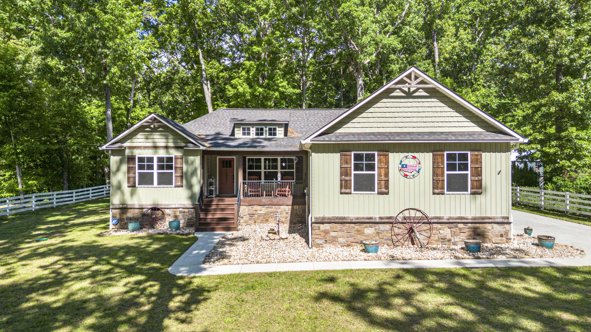 330 Old Tasso Place, NE