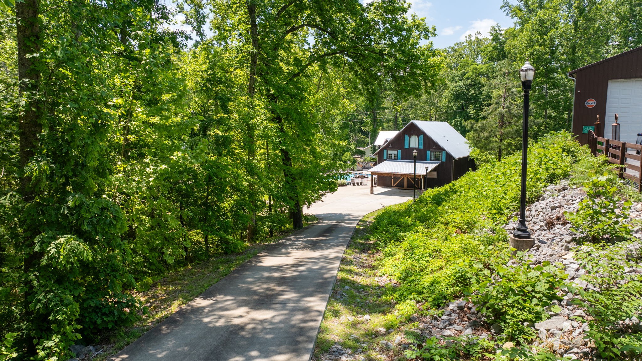 7646 Highway 100 Property Photo 4