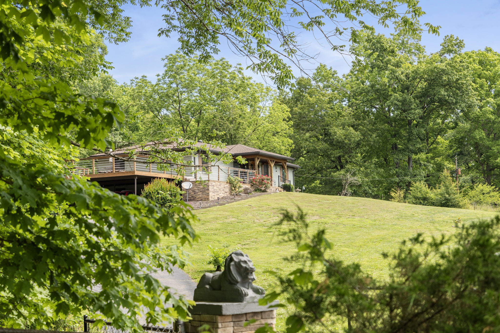 7623 Highway 100 Property Photo 1