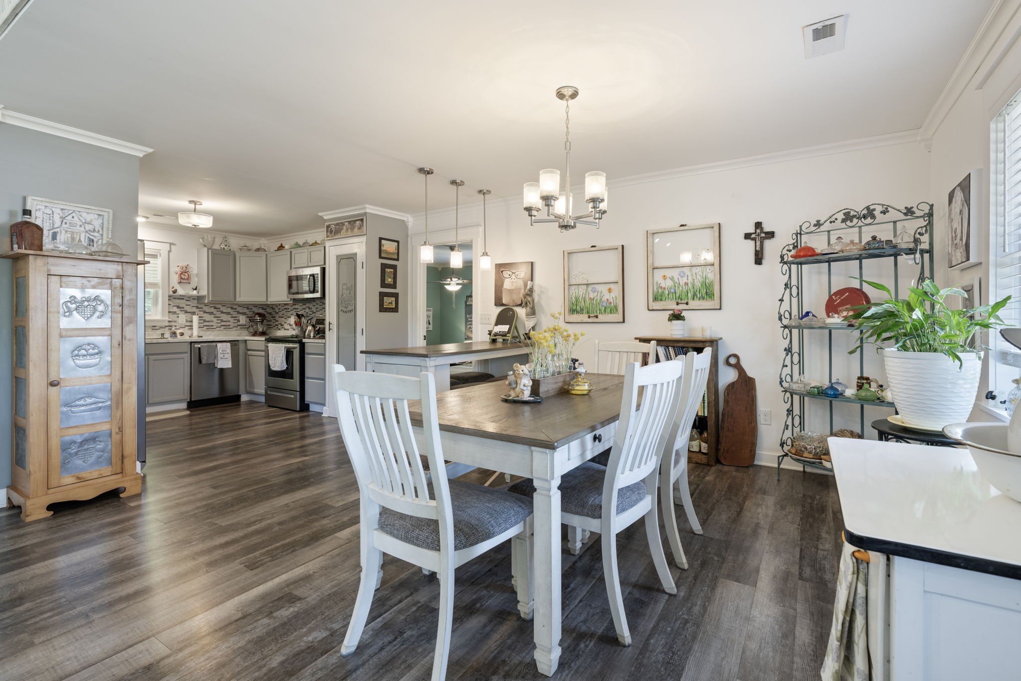 7623 Highway 100 Property Photo 11