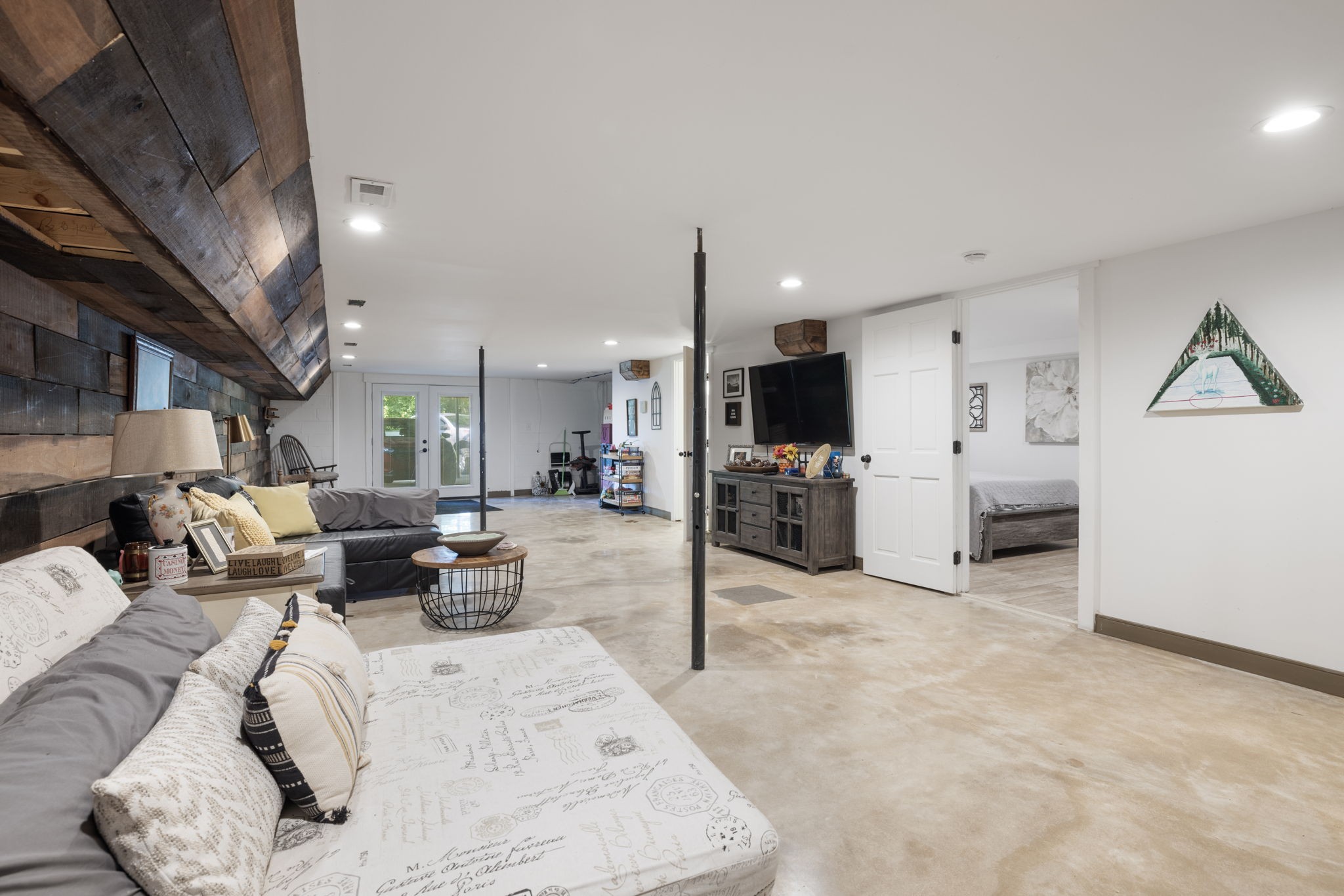 7623 Highway 100 Property Photo 47