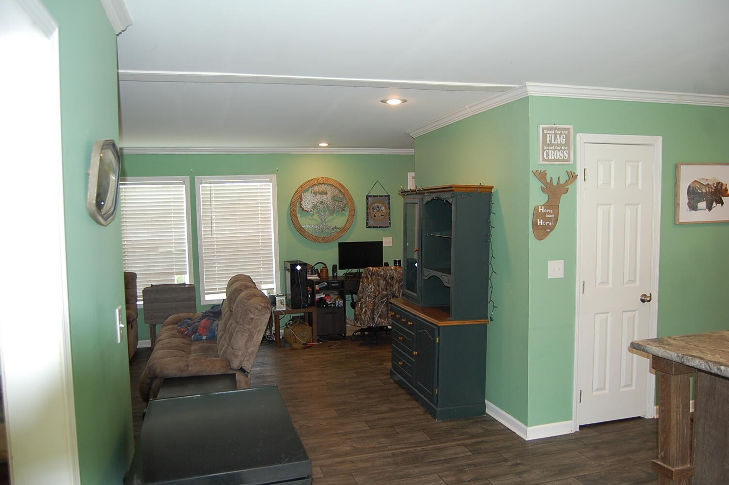 11 Laurel Brook Road Property Photo 8
