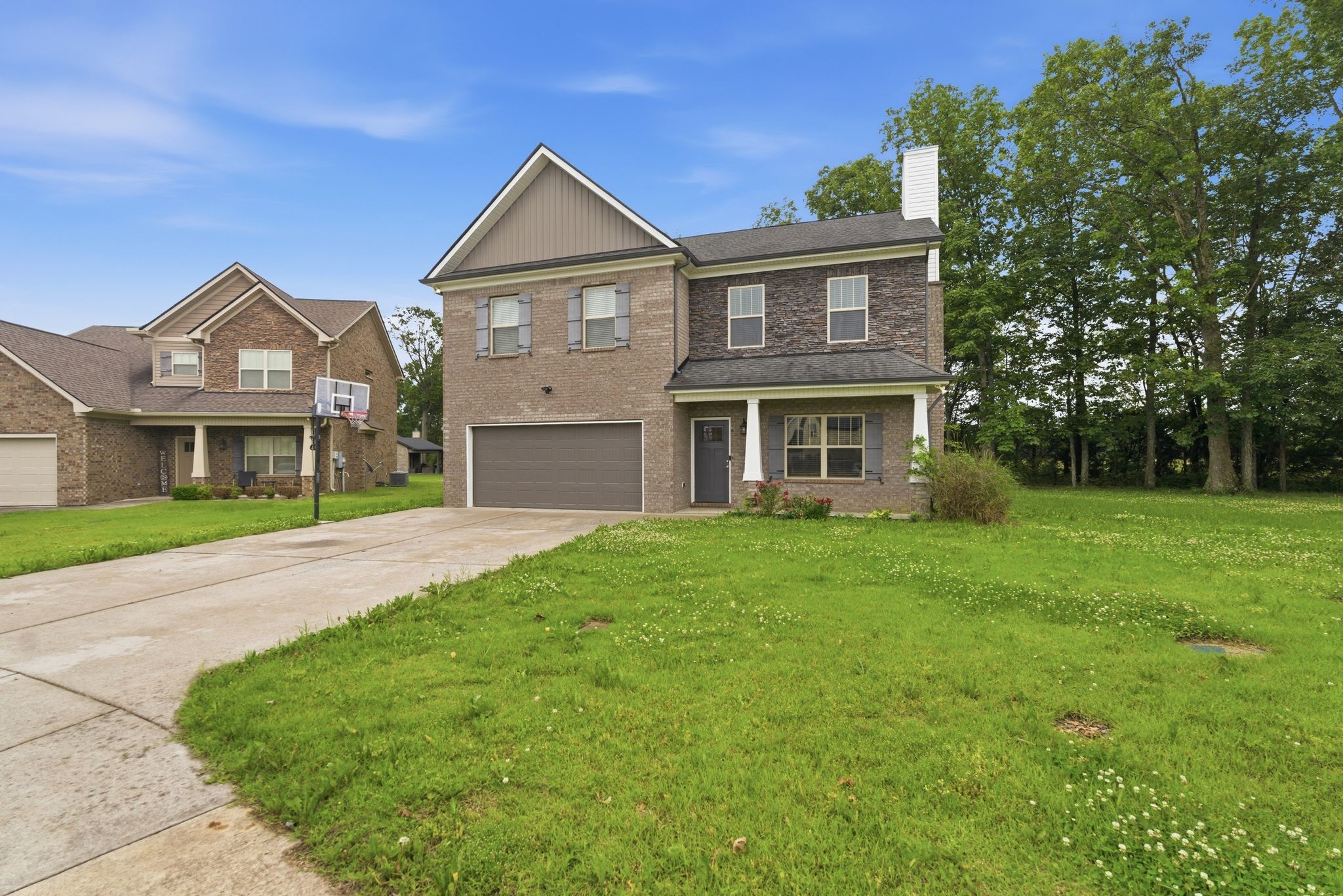 625 Eagleview Dr