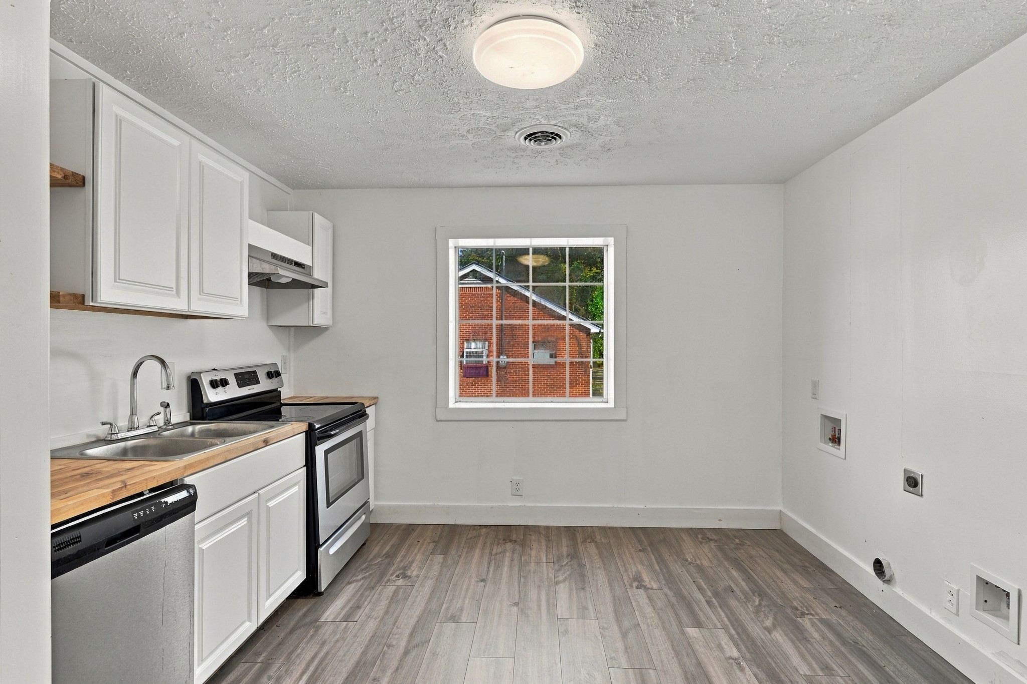 149 Linden Rd Property Photo 18