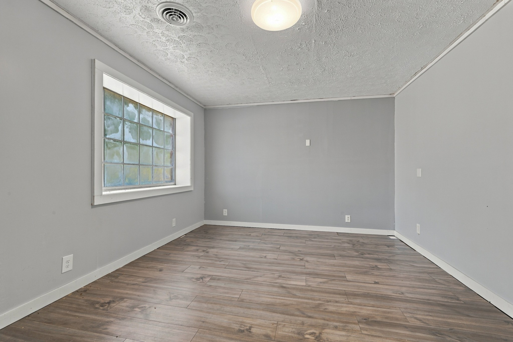 149 Linden Rd Property Photo 24