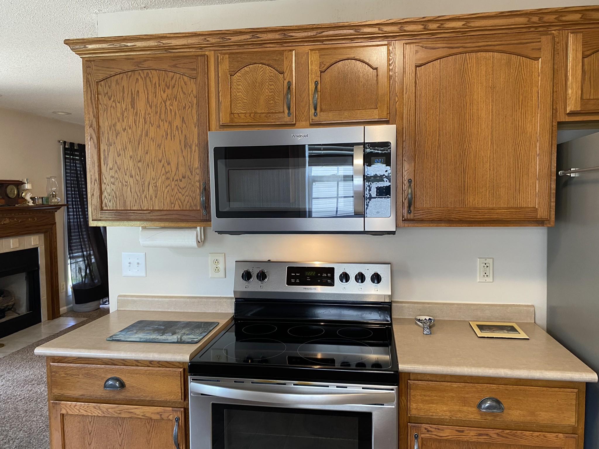3398 Queensbury Rd Property Photo 5