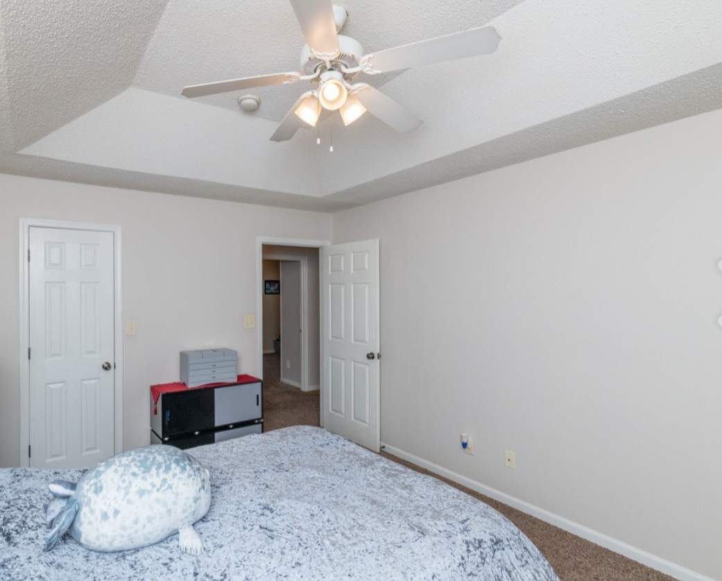3398 Queensbury Rd Property Photo 16