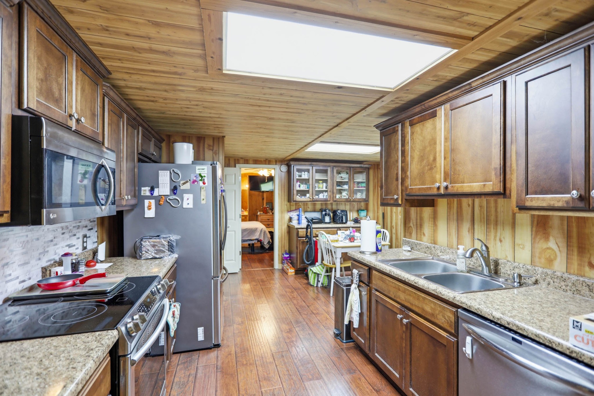 7512 Greenwood Rd