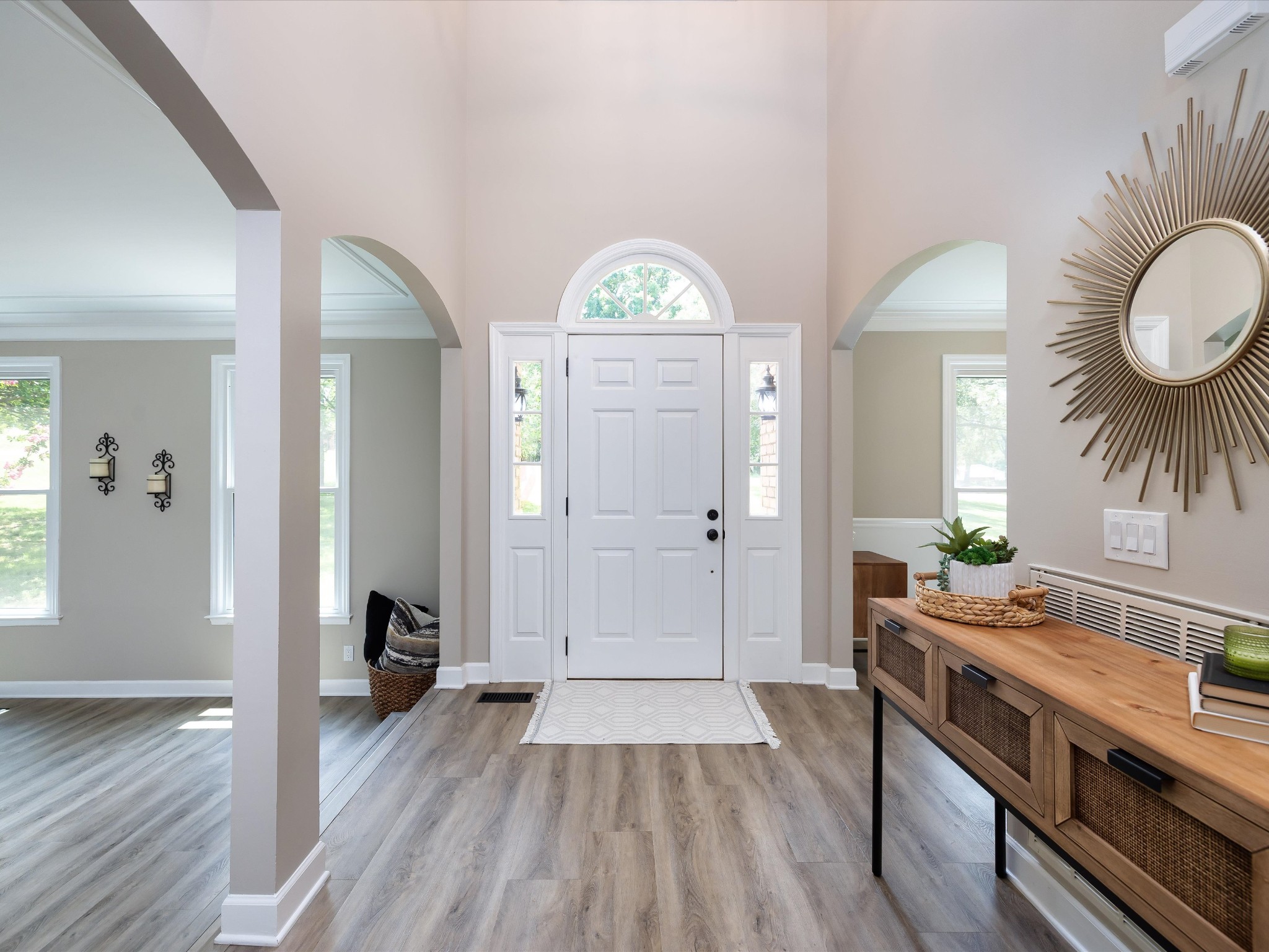 1718 Lake Grassland, W Property Photo 4