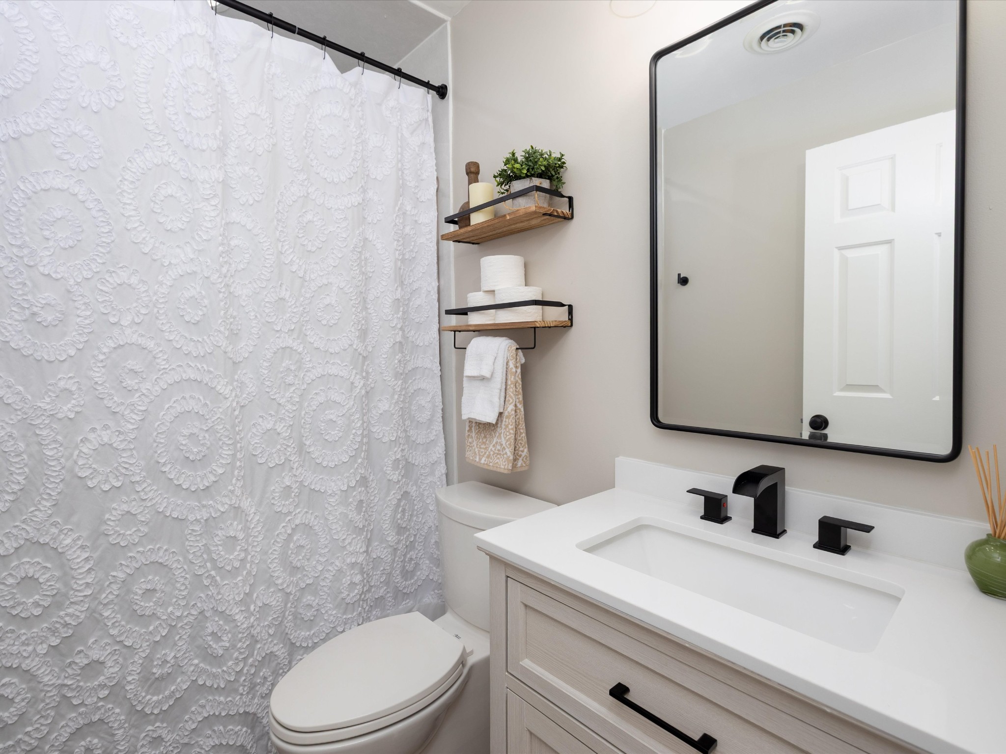 1718 Lake Grassland, W Property Photo 42