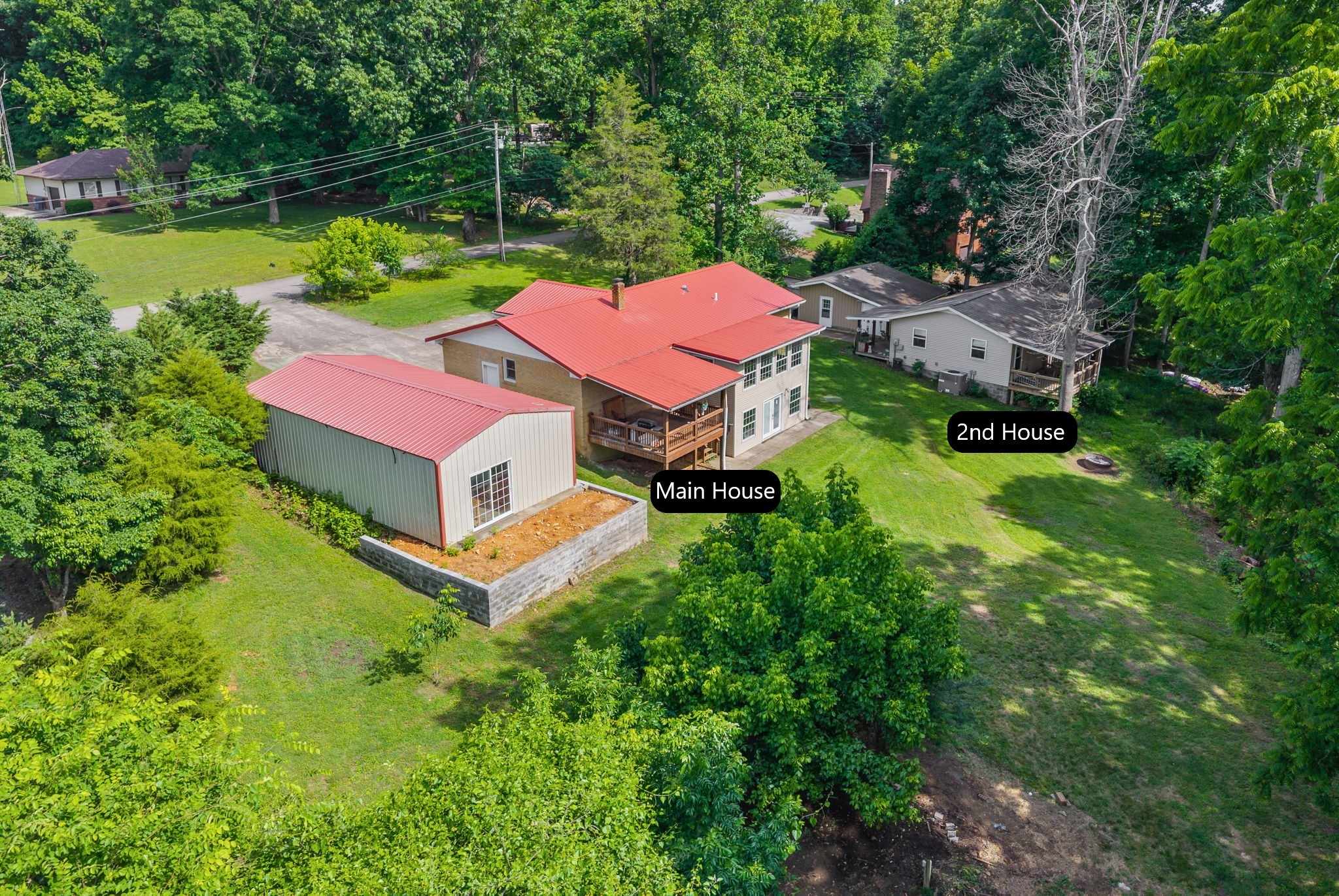 457 Lakeland Dr Property Photo 1