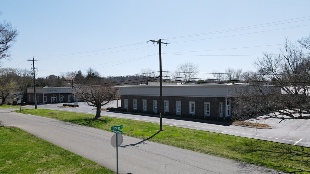 4160 Ocoee Street, N Property Photo 4