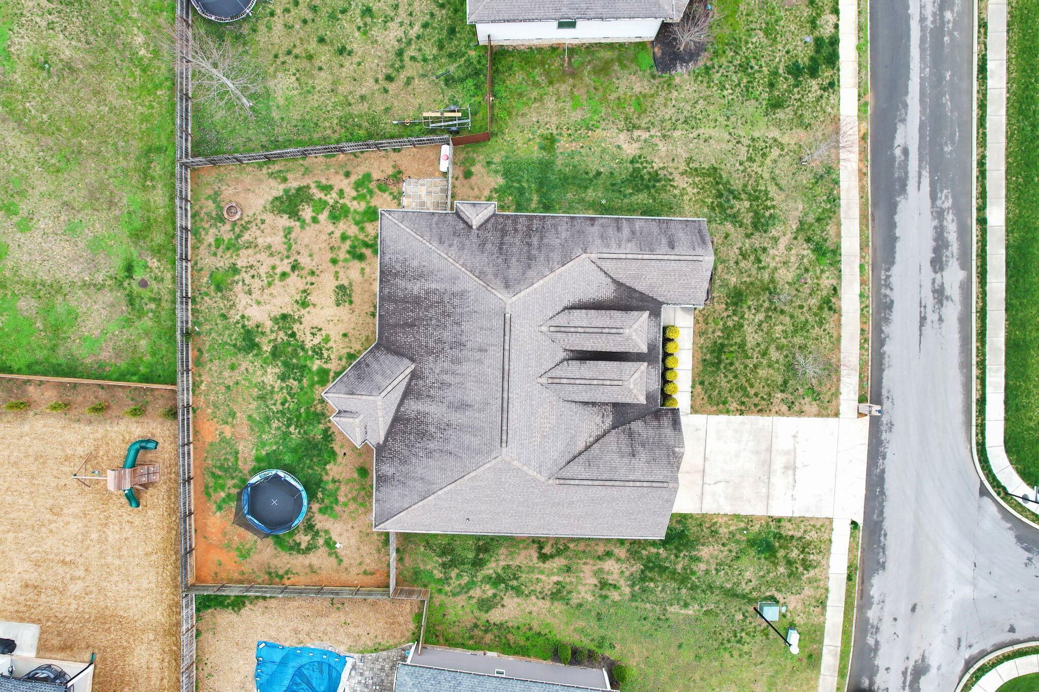 210 Winding Glen Drive, Nw Property Photo 6
