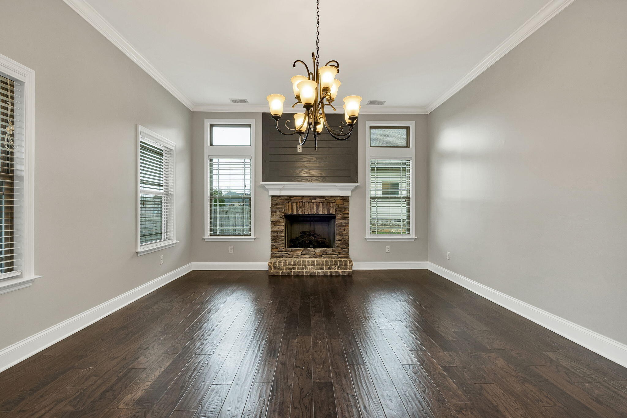 210 Winding Glen Drive, Nw Property Photo 16