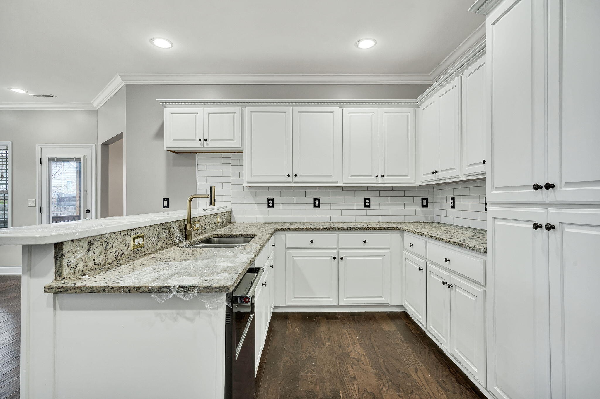 210 Winding Glen Drive, Nw Property Photo 24