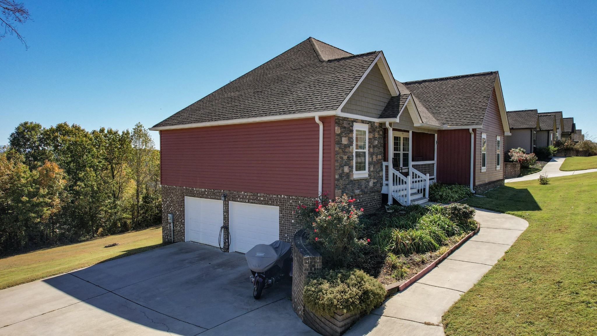 220 Timber Top Crossing, Se Property Photo 3