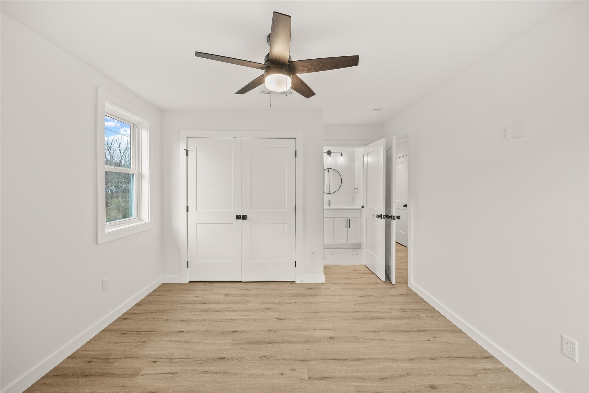 227 Boatman St Property Photo 12