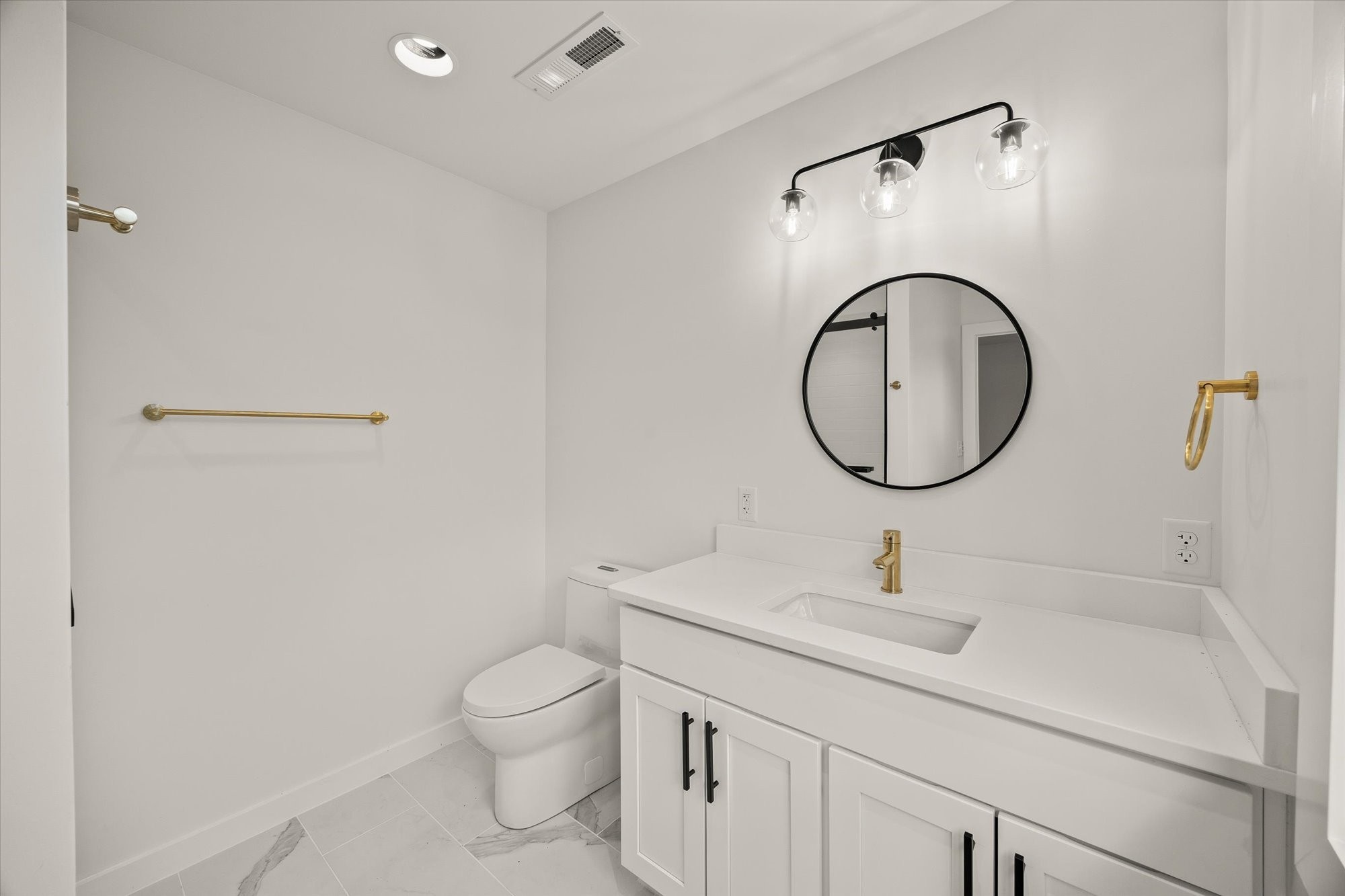 227 Boatman St Property Photo 15