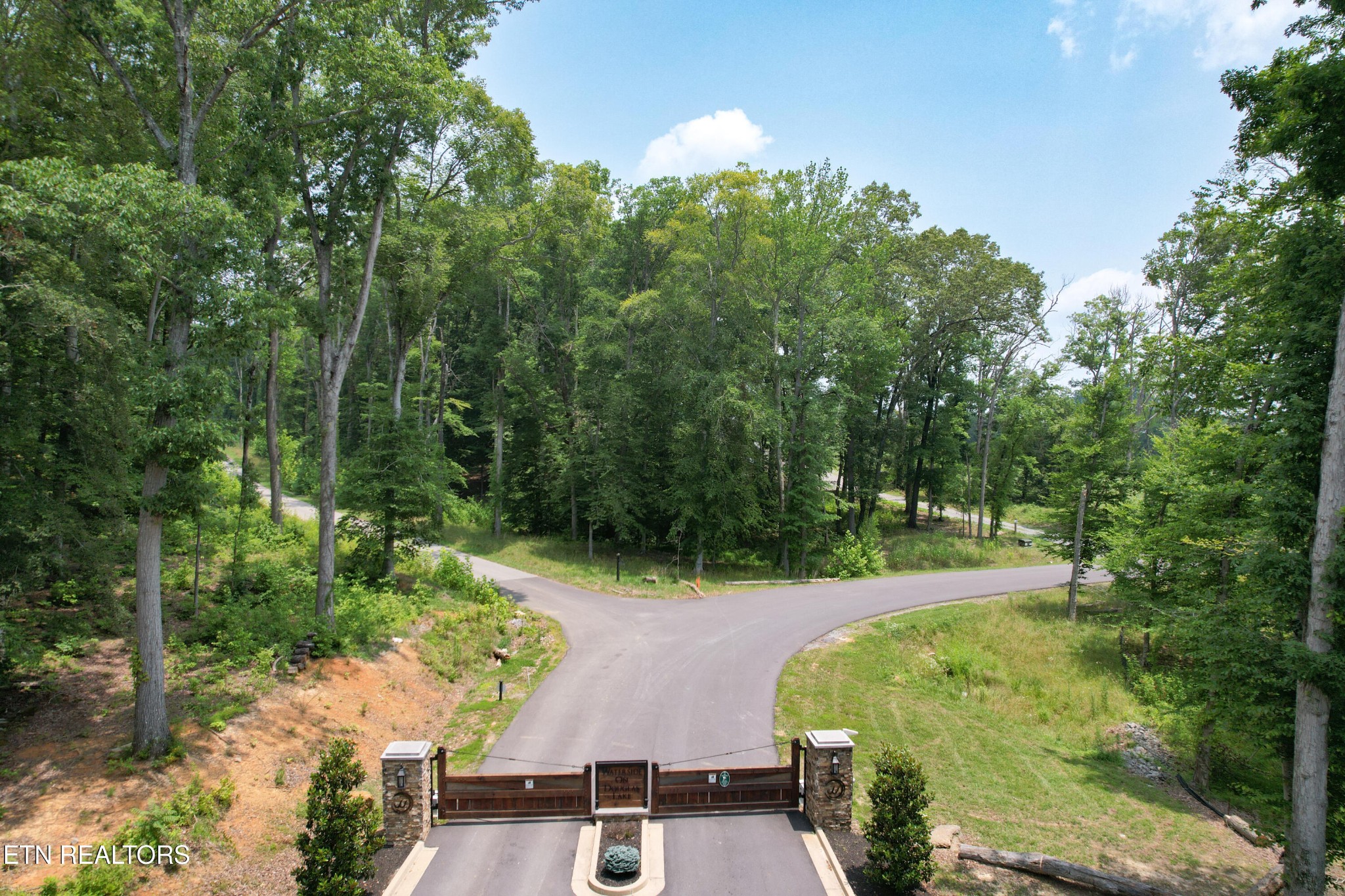 122 Ridge Point Tr Property Photo 28