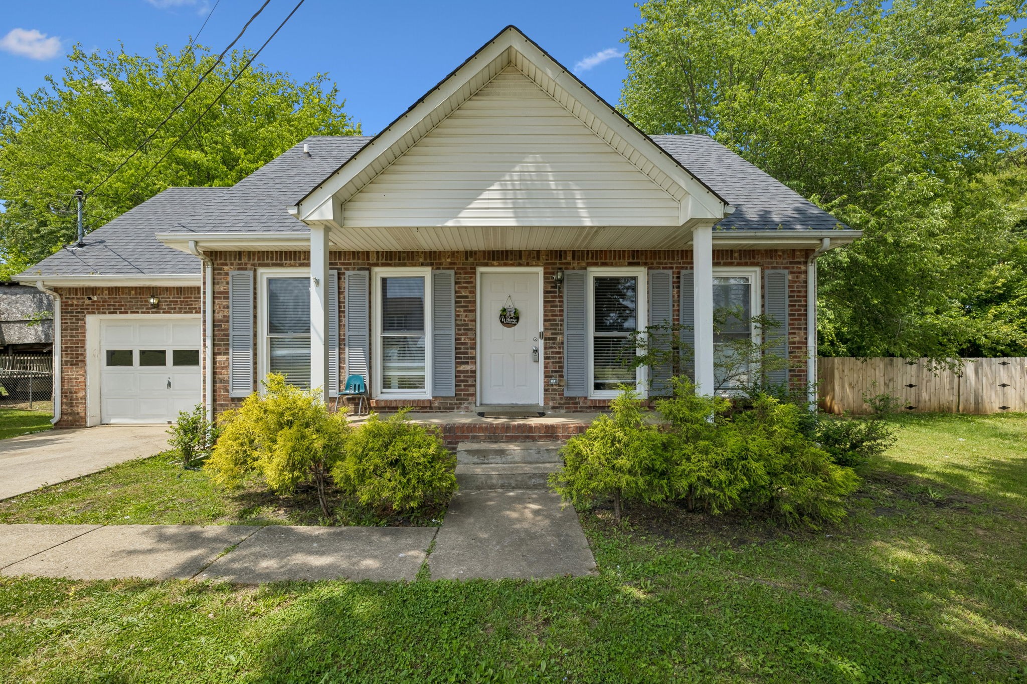 1036 Roedeer Dr Property Photo 1