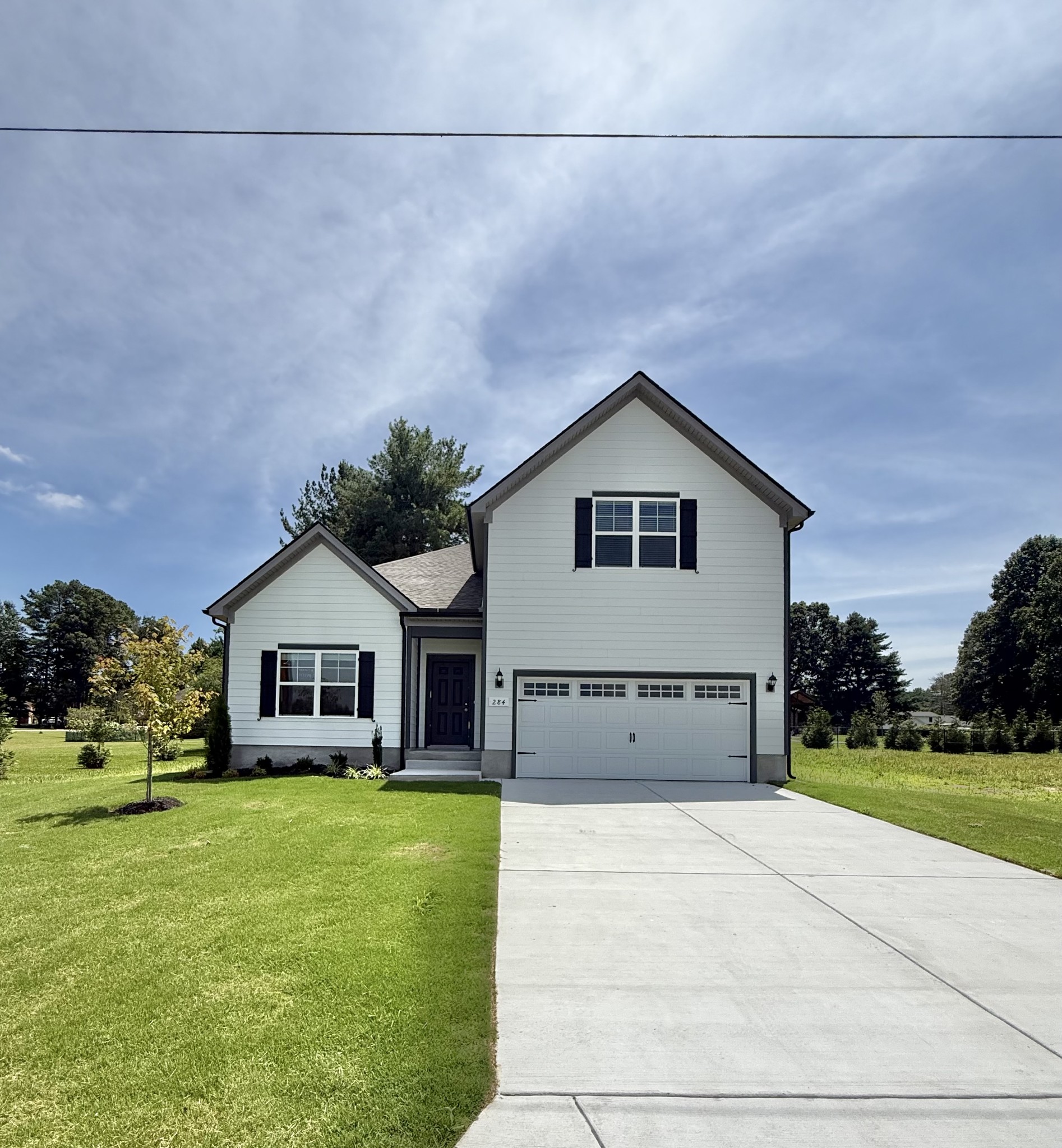 284 Country Circle Property Photo 1