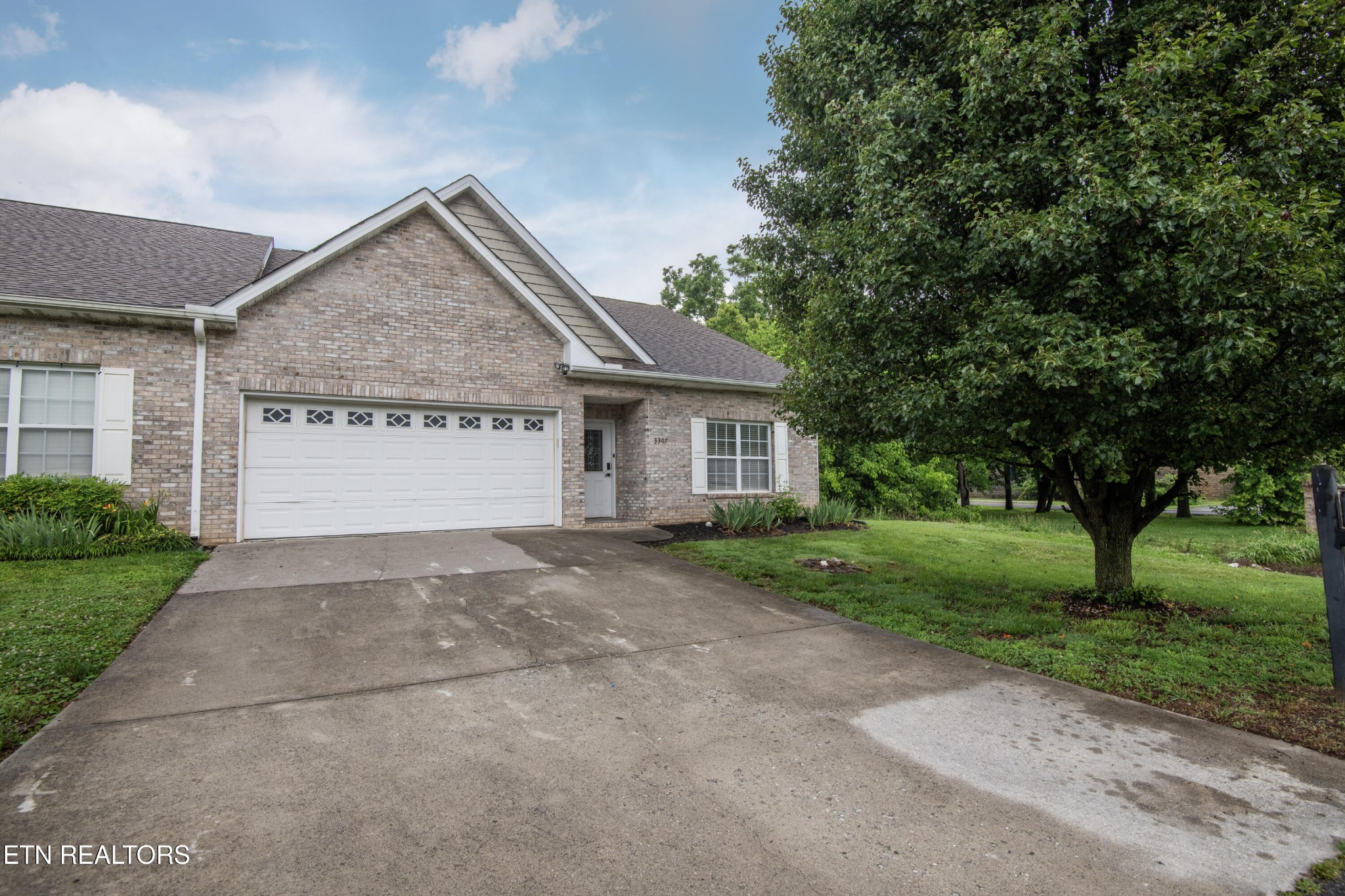 3307 Cummins Lane Property Photo 1