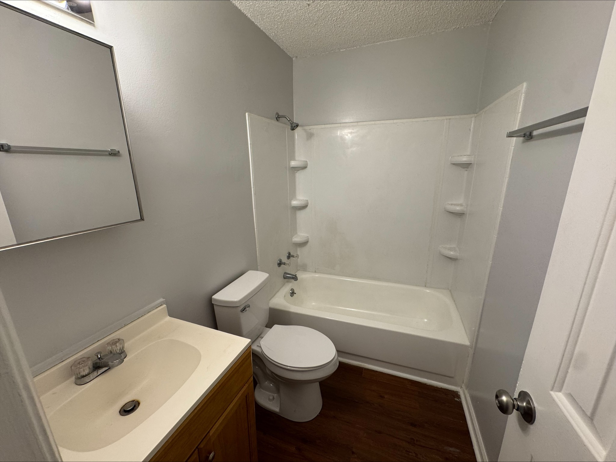 1115 Campbell St Property Photo 8